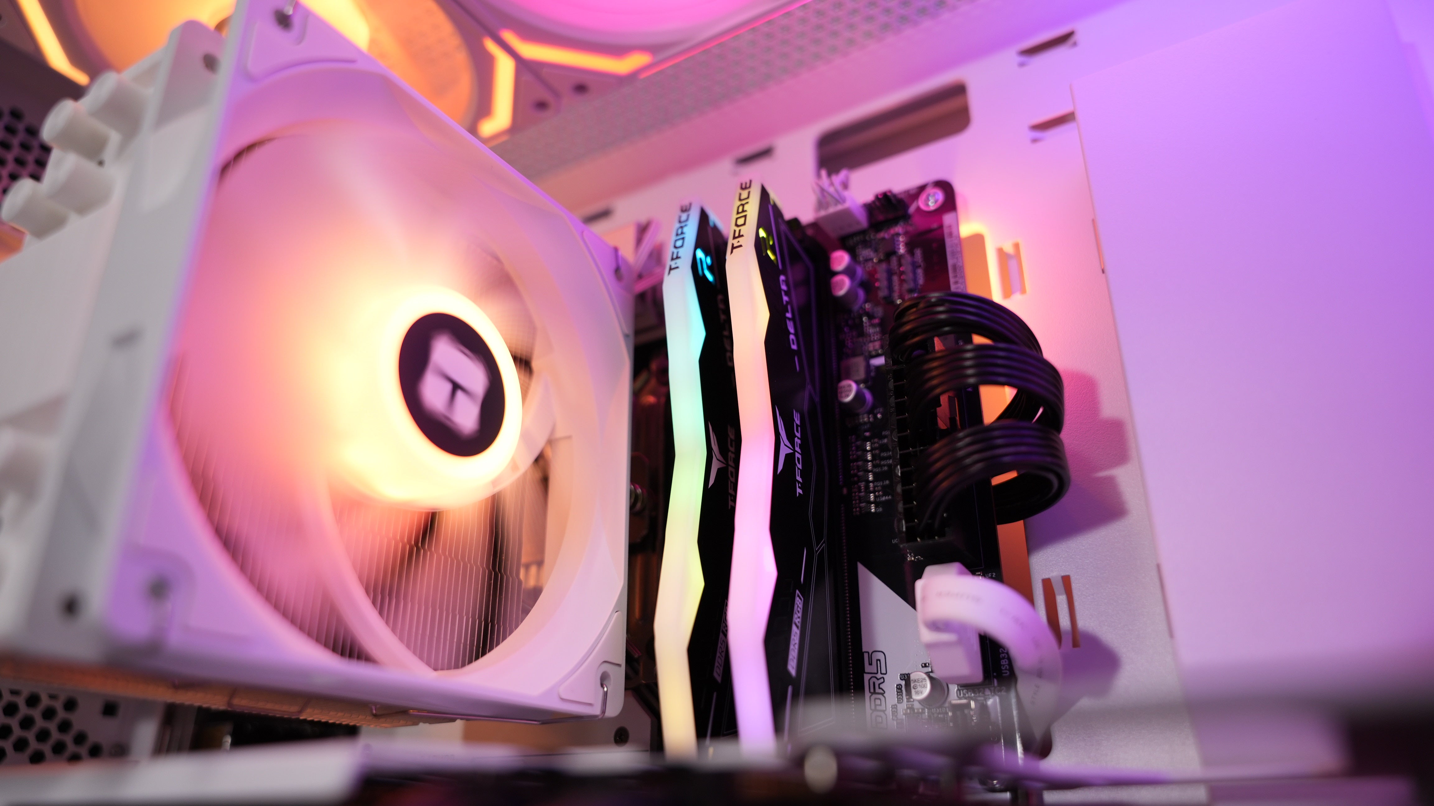 Intel i7 12700K + RX 7800XT Gaming/Streaming PC