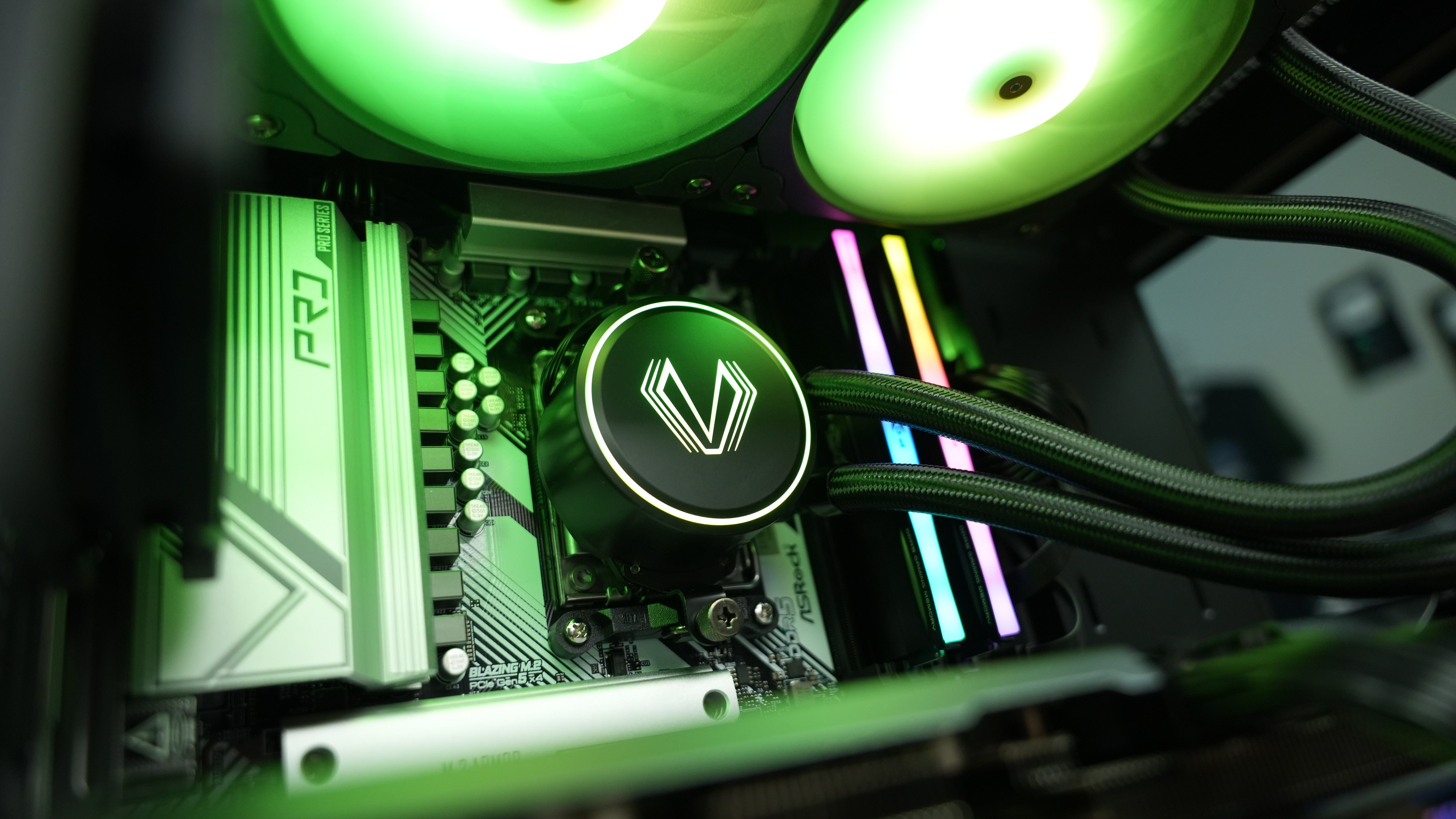 Professional Streamer PC - Ryzen 5 9600X + RX 9070