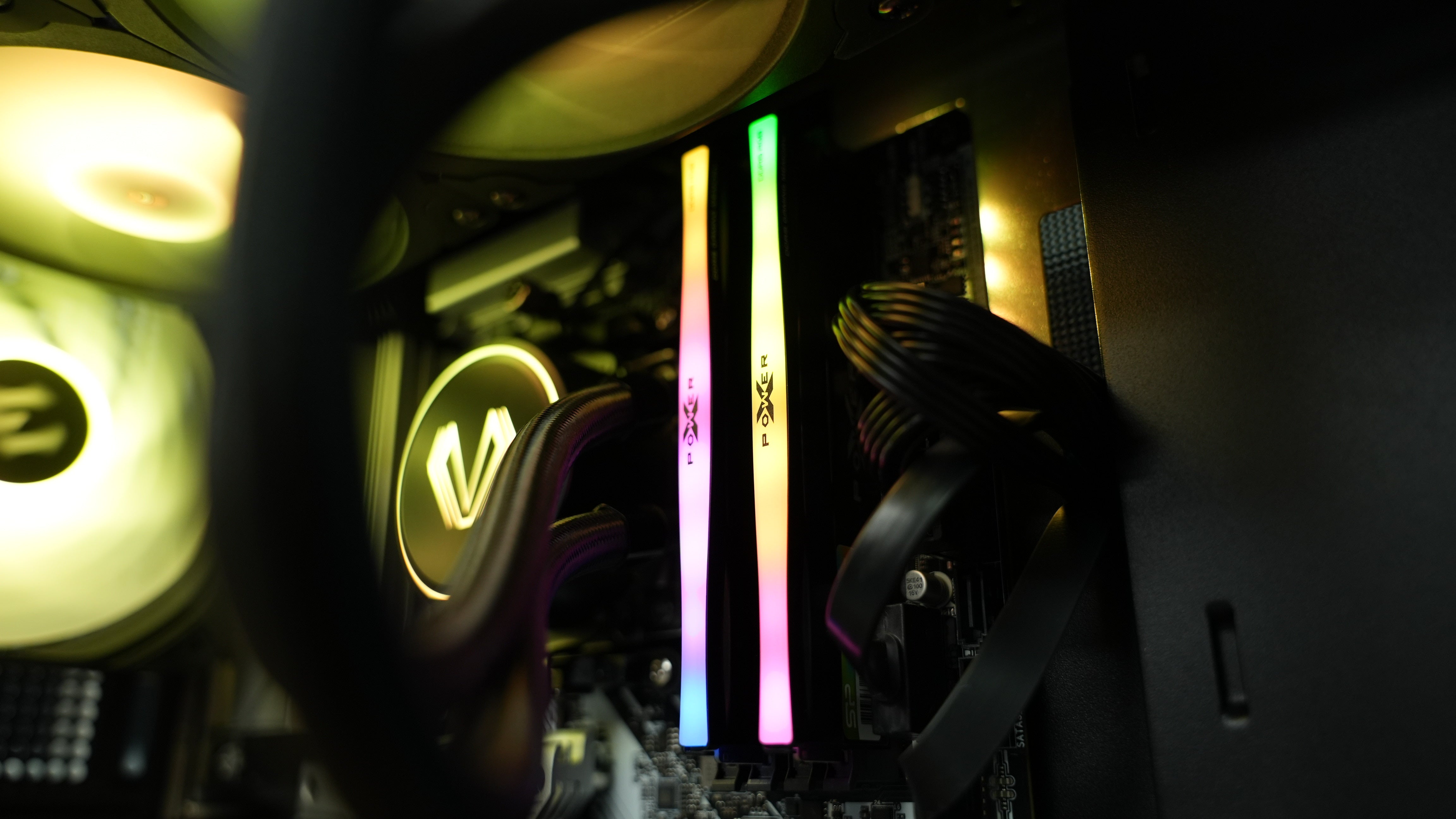 Professional Streamer PC - Ryzen 5 9600X + RX 9070