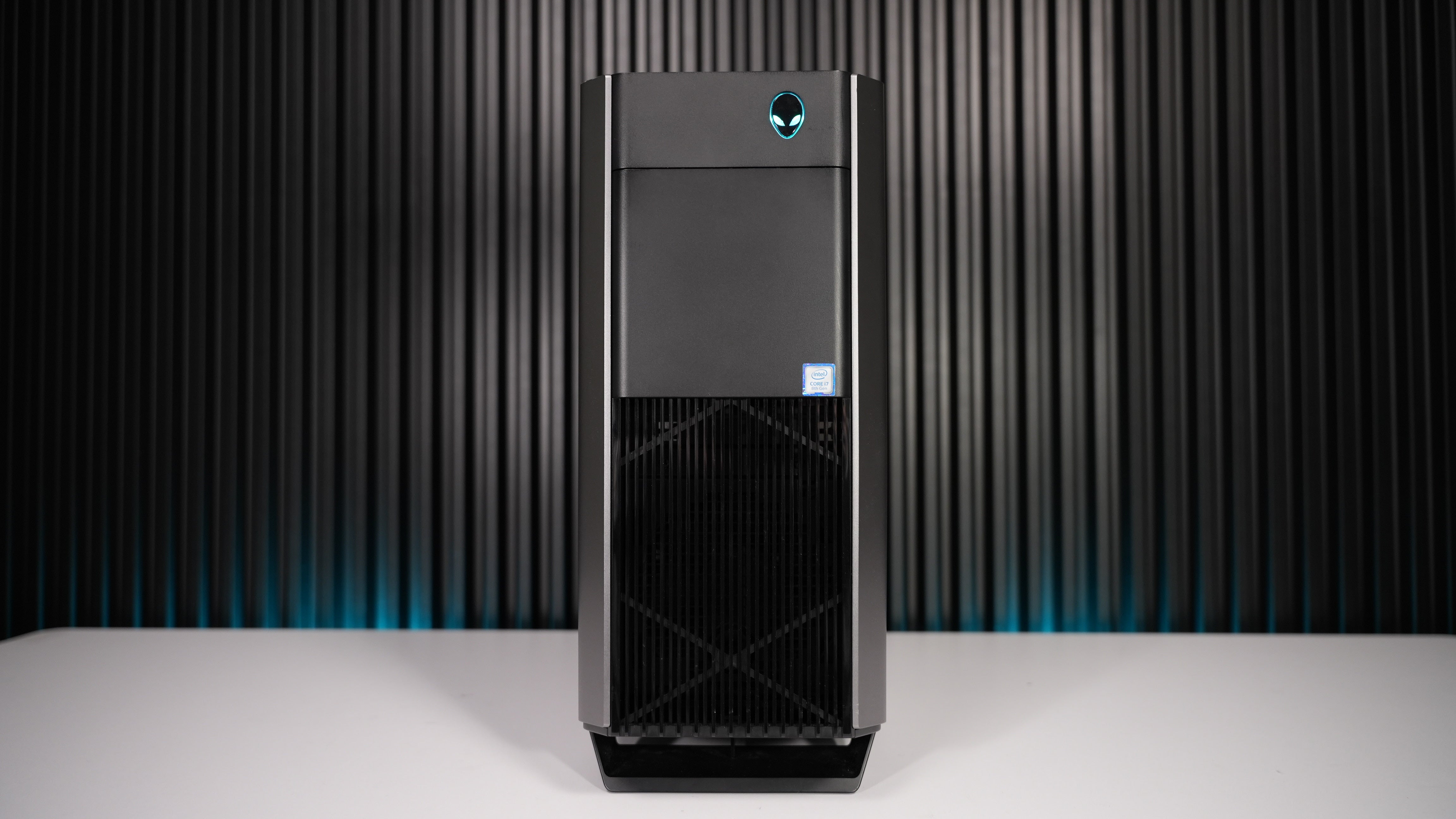 Intel i7 8700K + GTX 1080 Ti Gaming PC