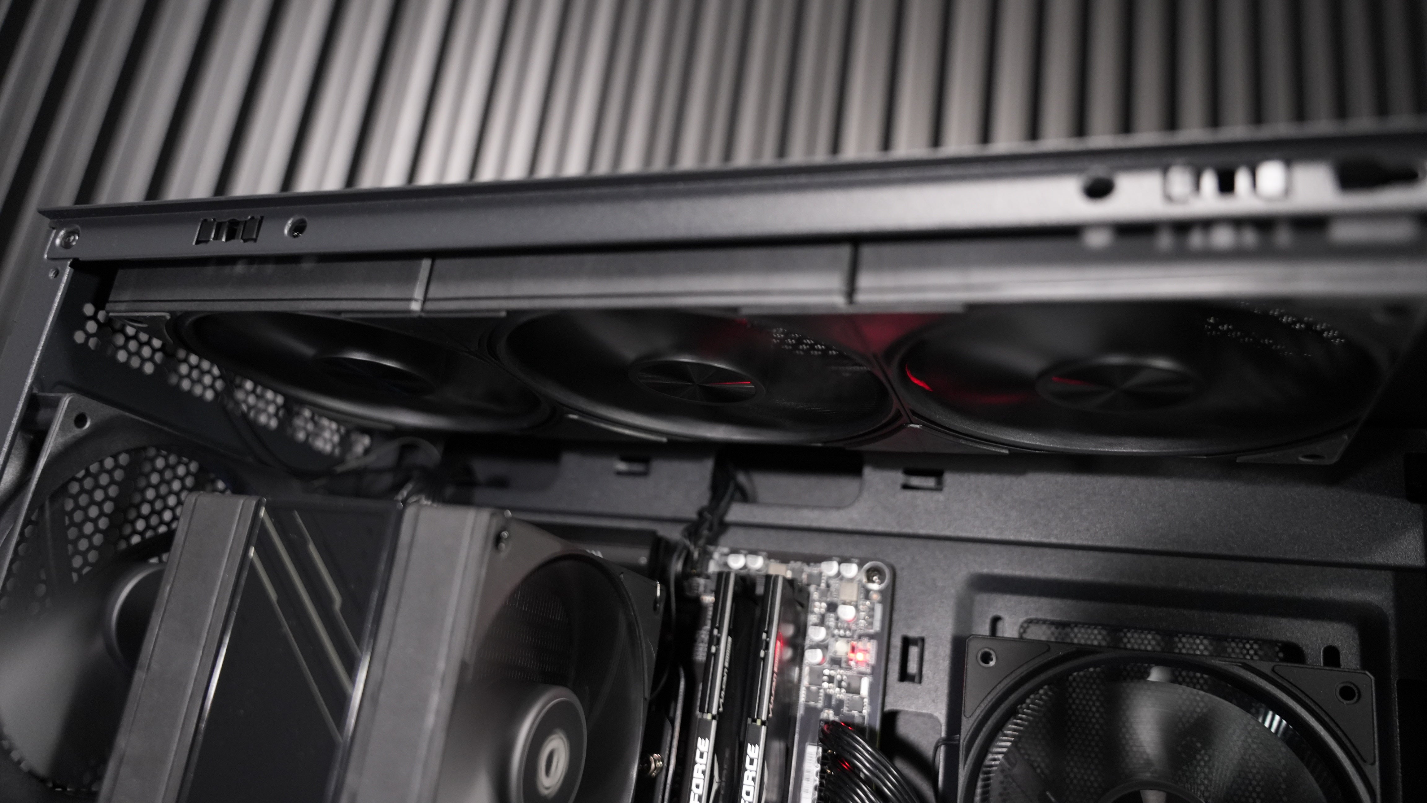 Ryzen 5 9600X + RX 9070 Gaming/Streaming PC