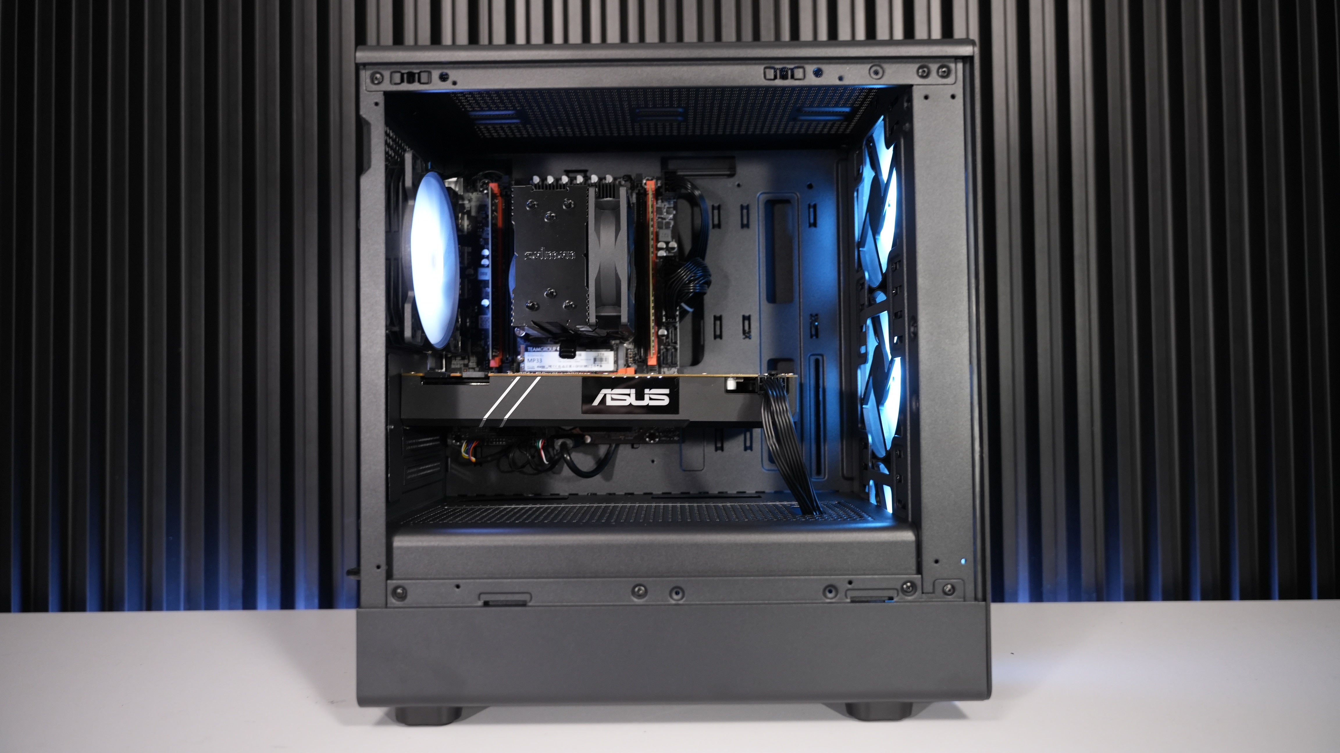 Intel Xeon 2680 + GTX 1080 Gaming PC