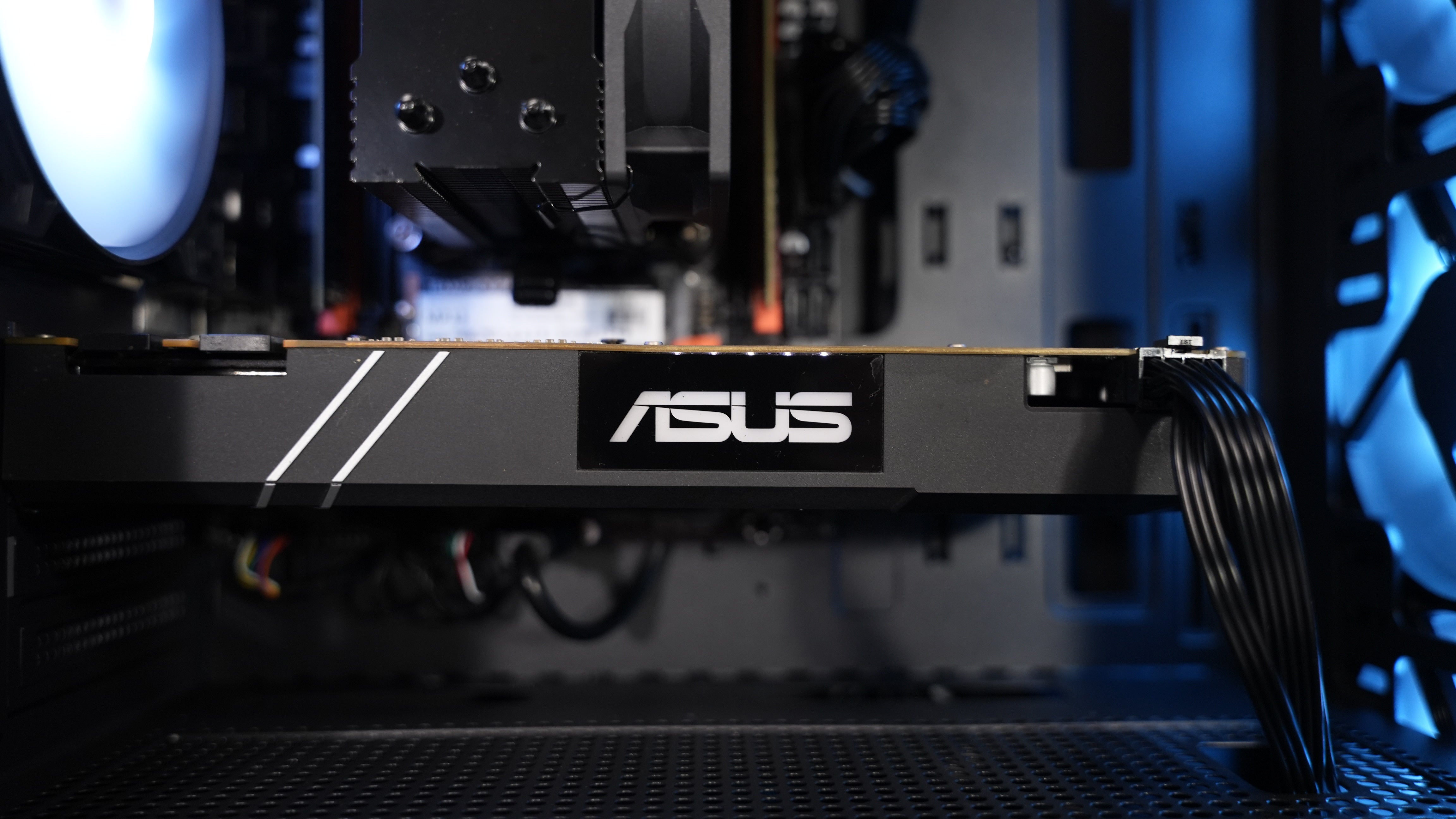 Intel Xeon 2680 + GTX 1080 Gaming PC
