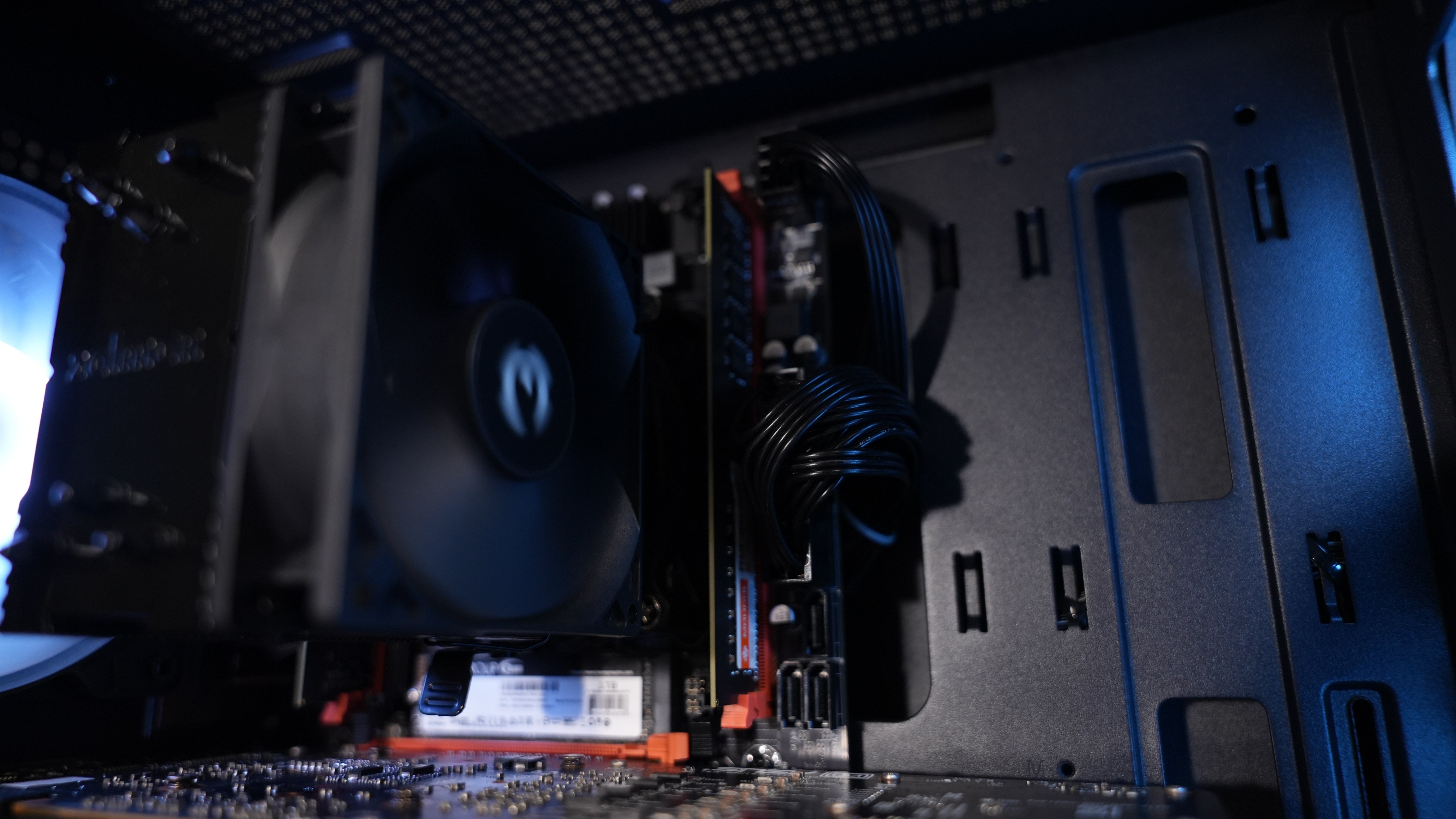 Intel Xeon 2680 + GTX 1080 Gaming PC
