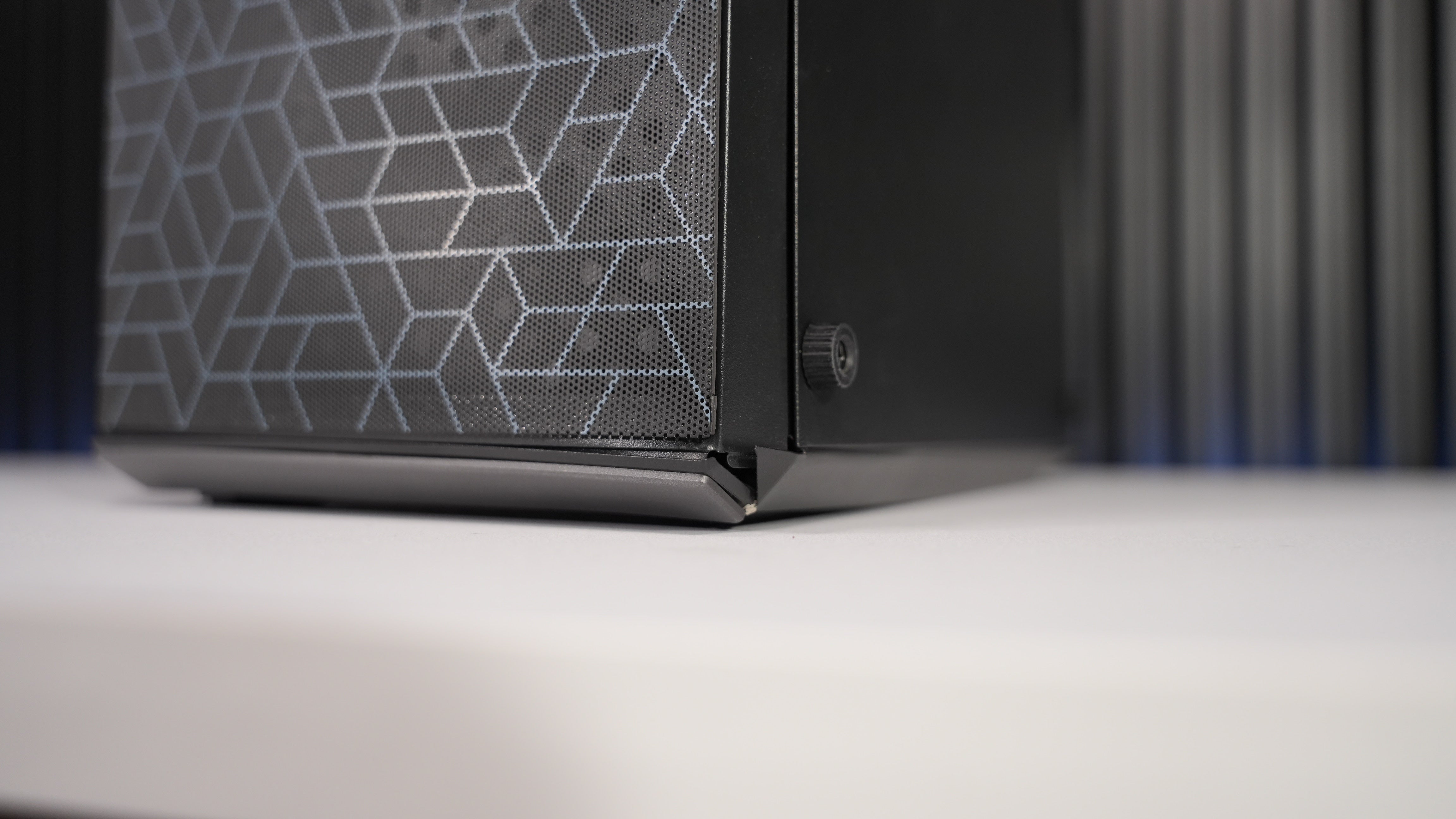 Intel i5 9600K + RTX 2060 Gaming PC