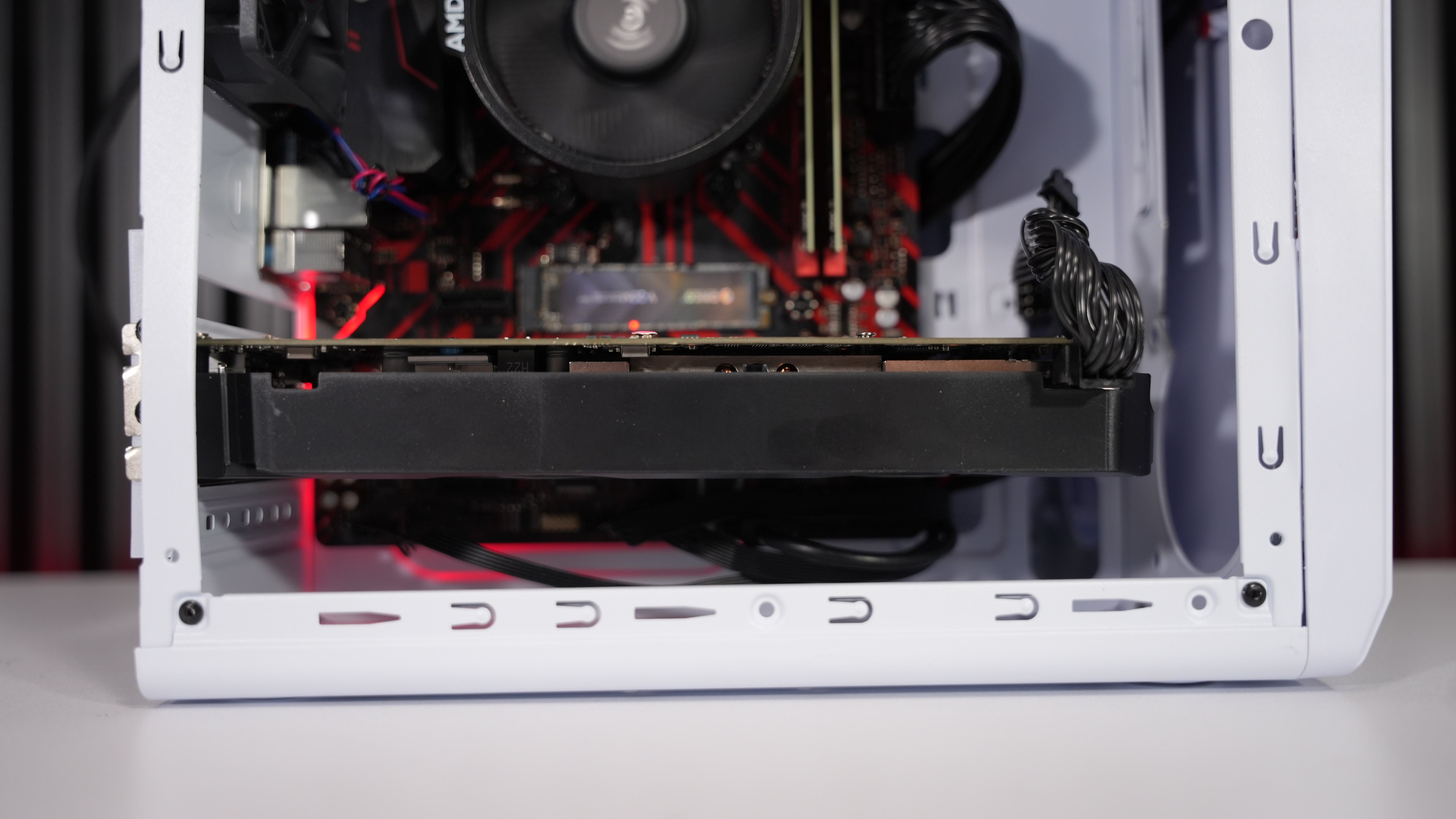 Ryzen 3 3200G + GTX 1060 Budget Gaming PC