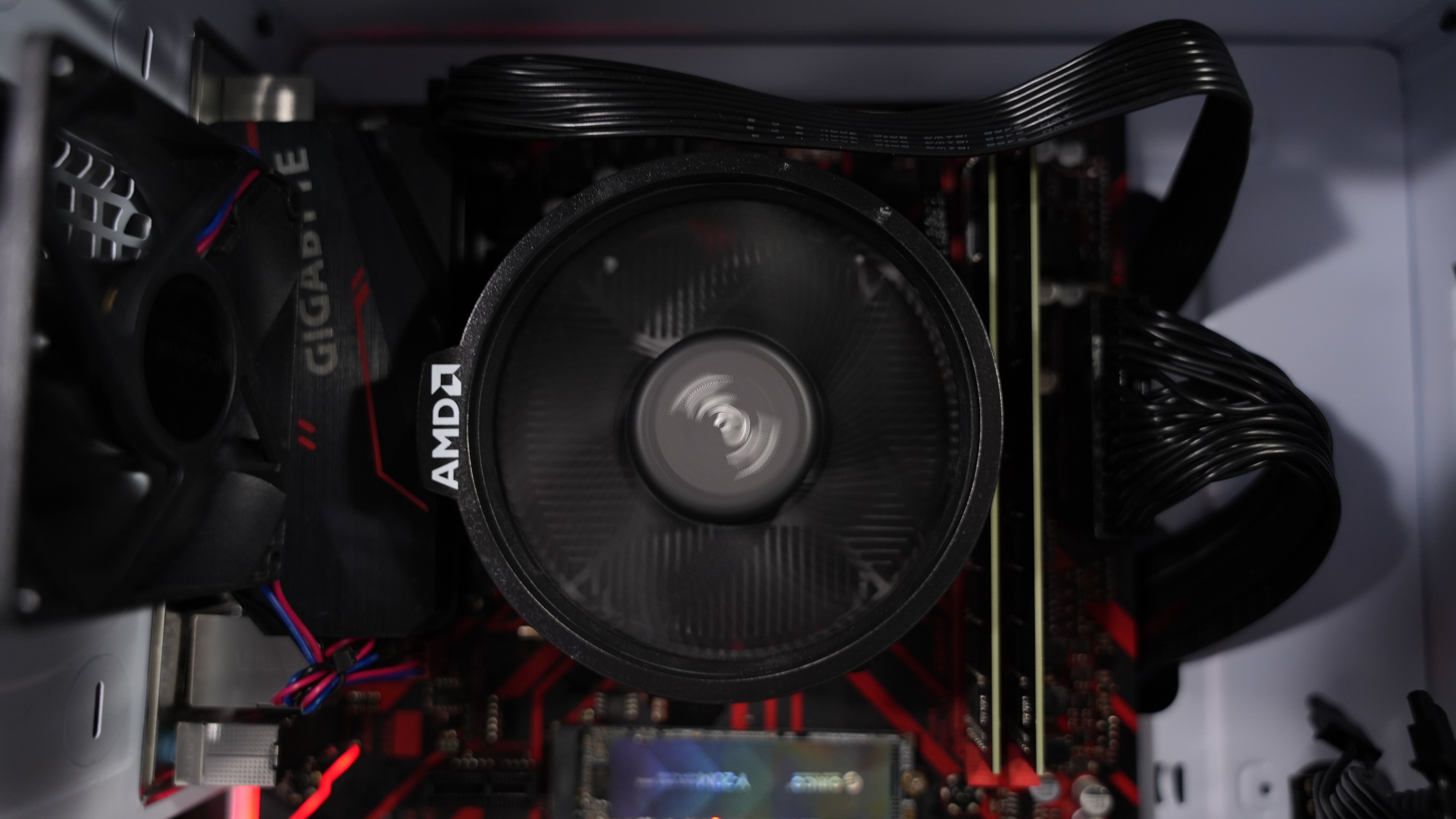 Ryzen 3 3200G + GTX 1060 Budget Gaming PC