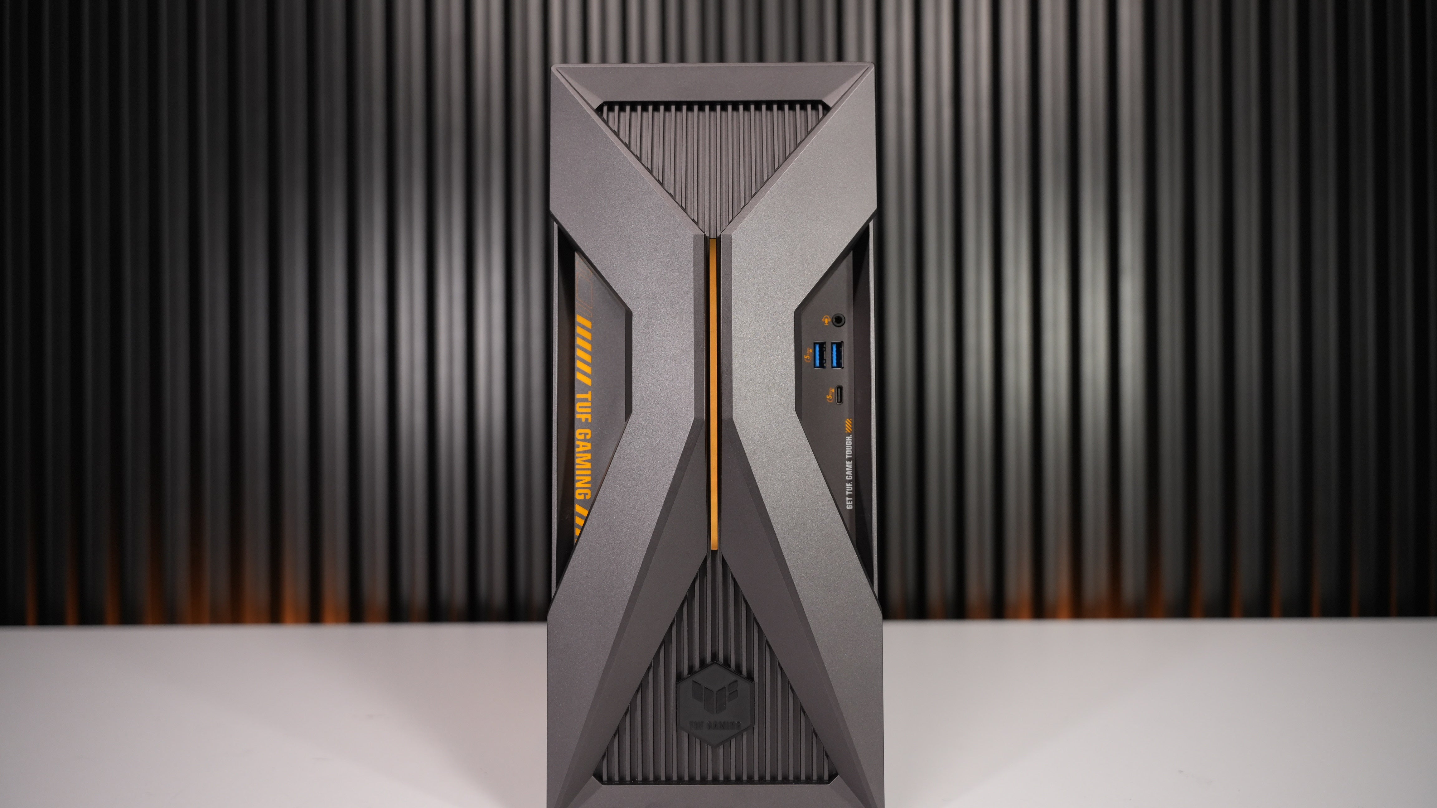 Intel i7 13620H + RTX 5060 Ti Gaming PC