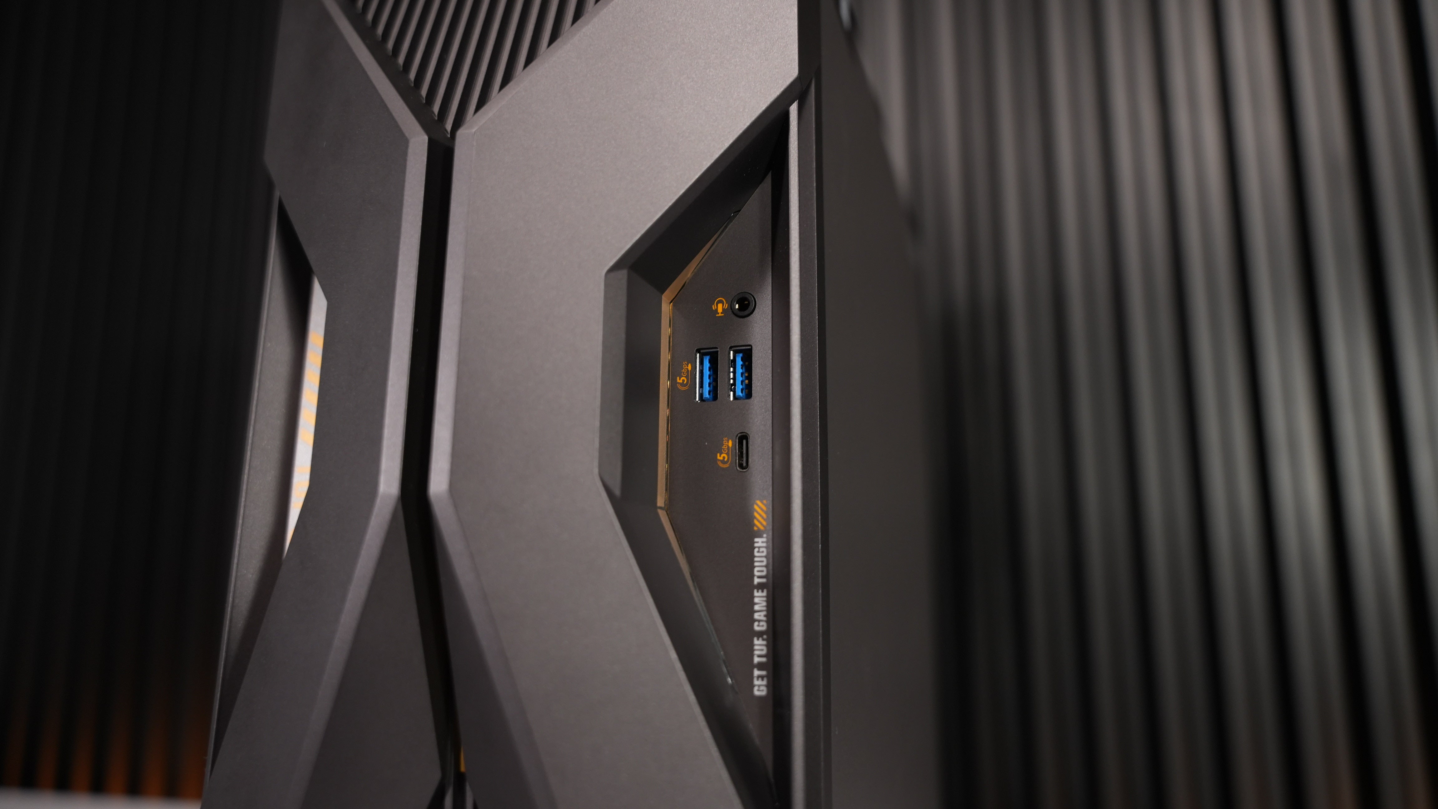 Intel i7 13620H + RTX 5060 Ti Gaming PC