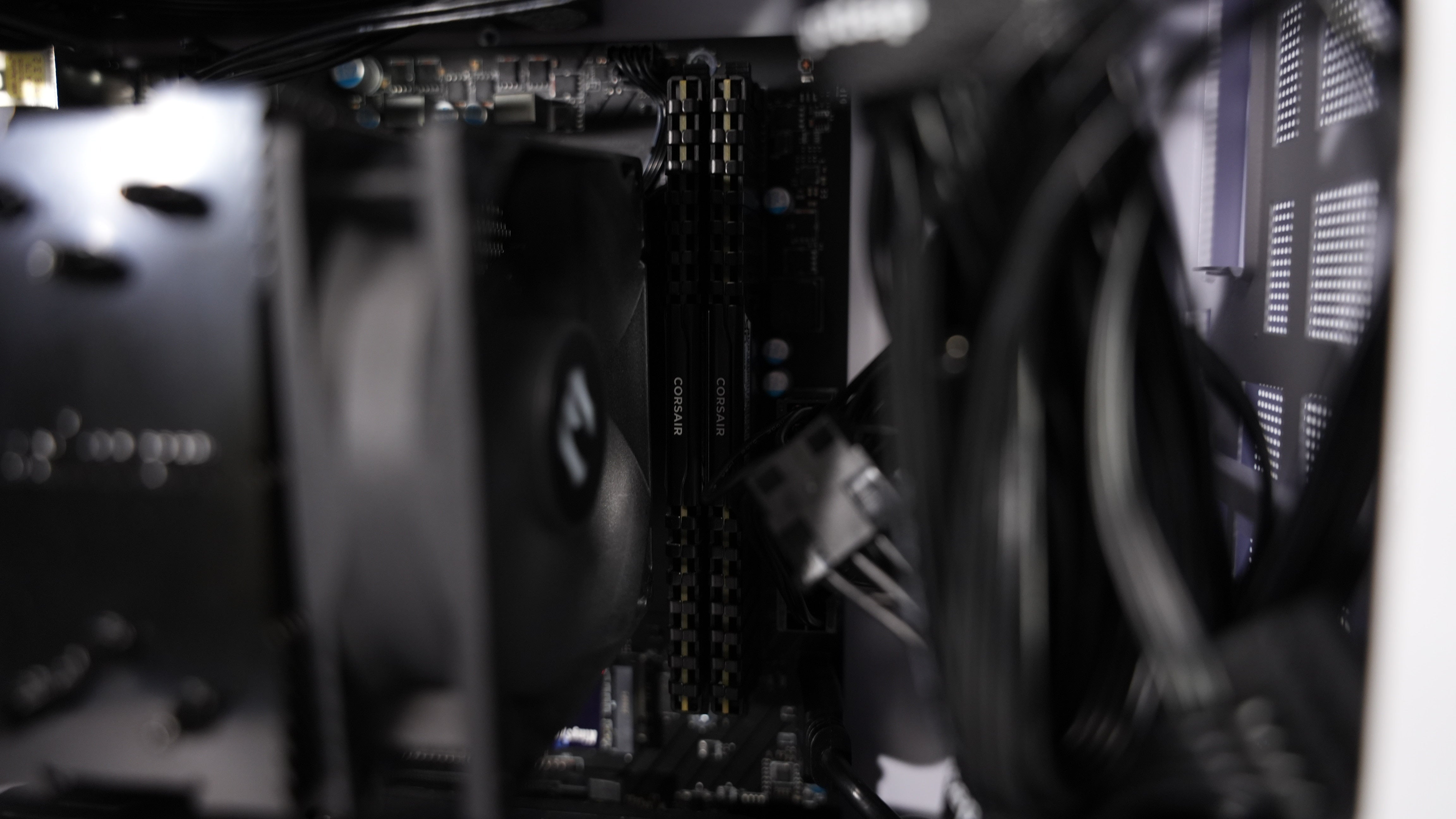 Ryzen 5 2600X + GTX 1660 OC Gaming PC