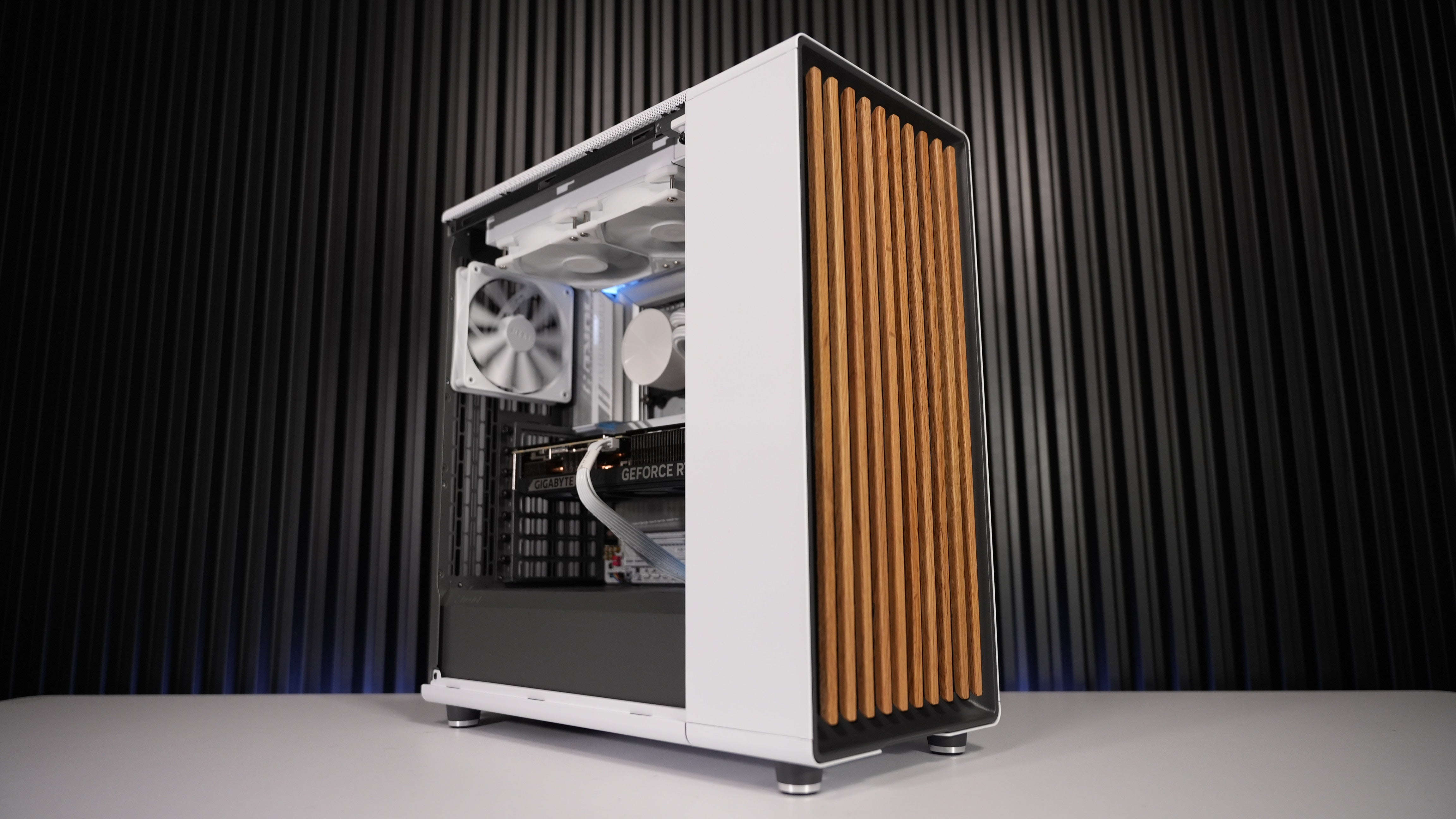 Intel Ultra 7 265K + RTX 5070 Gaming/Streaming PC