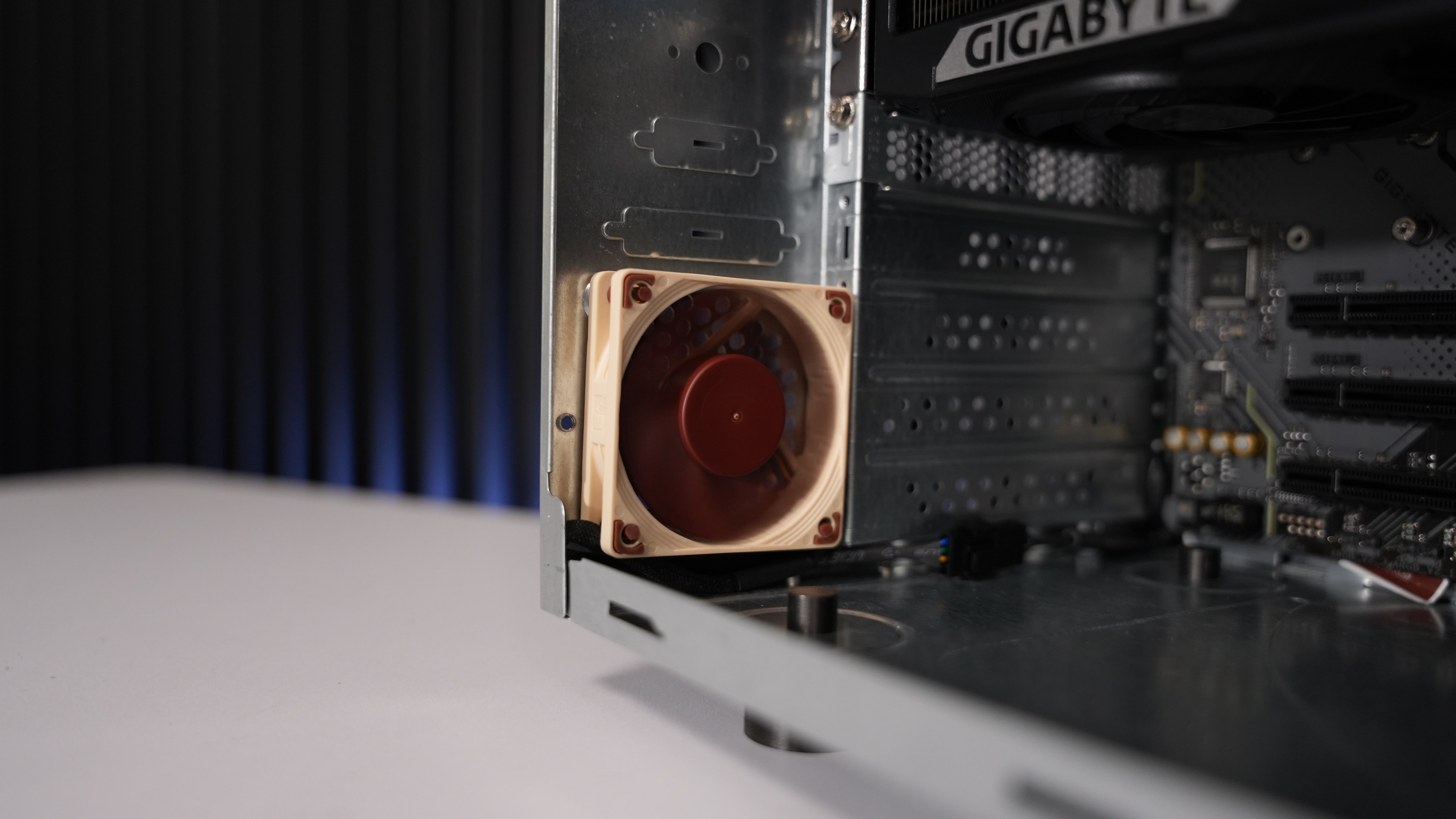 Ryzen 5 9600X + RTX 5070 Gaming/Streaming PC
