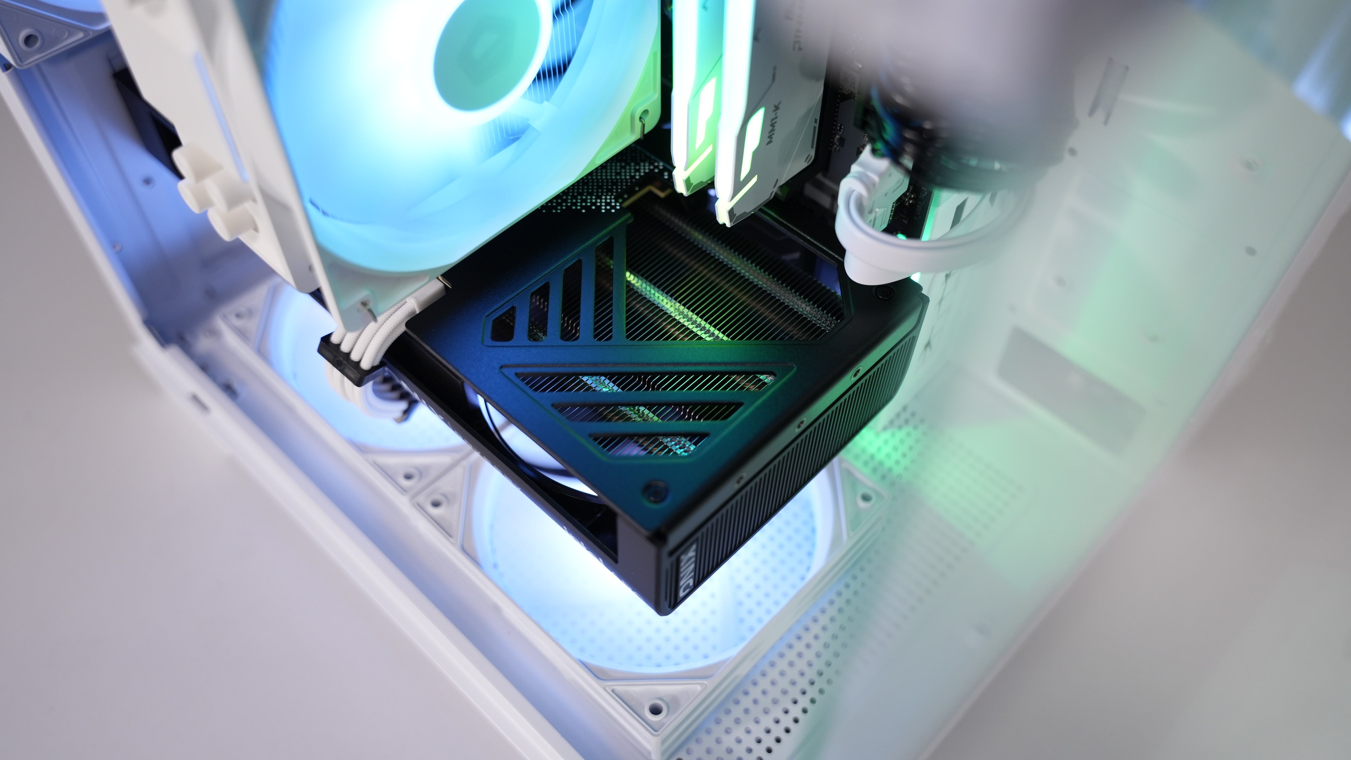 Intel i5 14400F + Intel Arc B580 Gaming PC