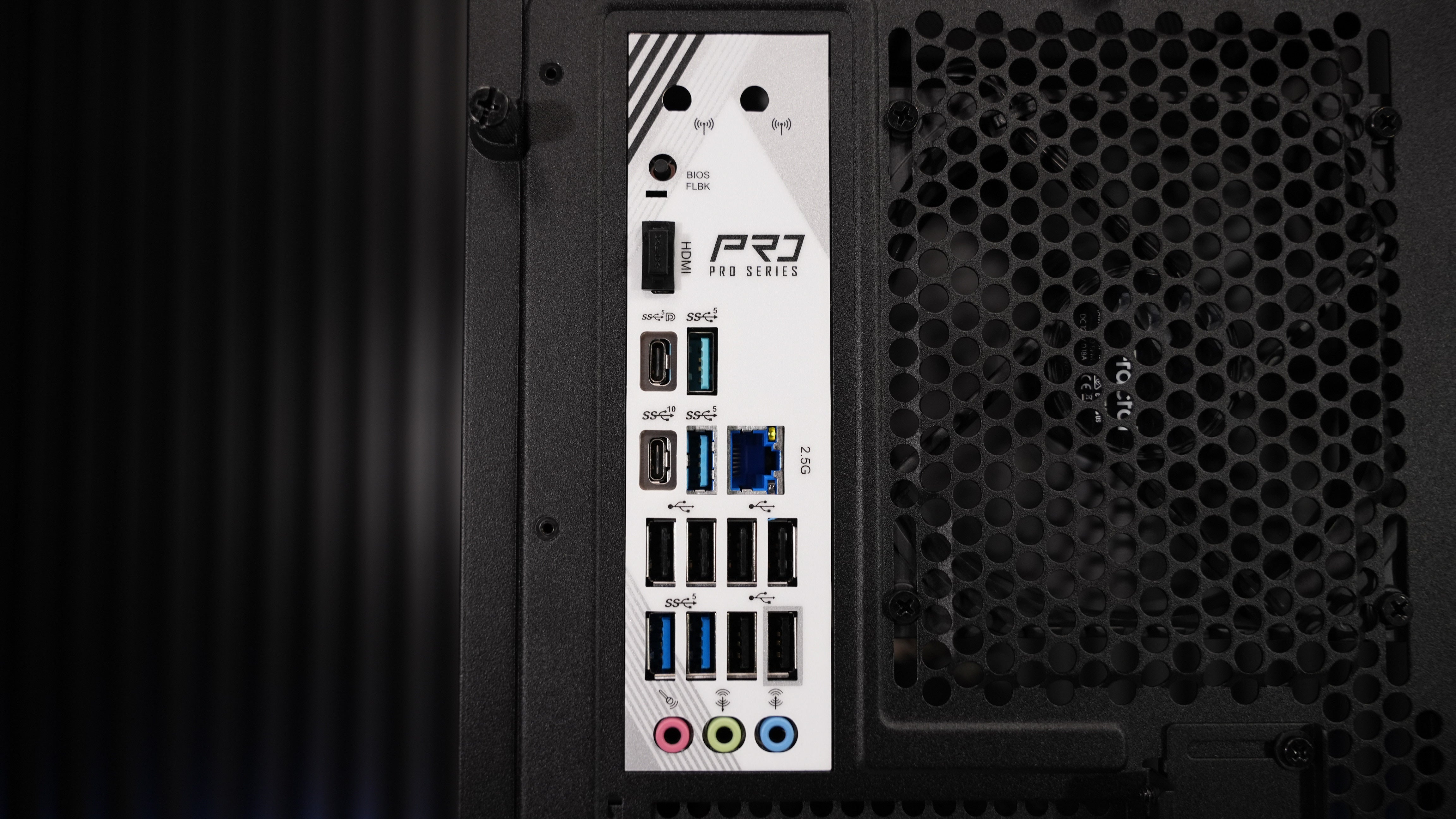 Ryzen 7 7700X + RX 9070 Gaming/Streaming PC
