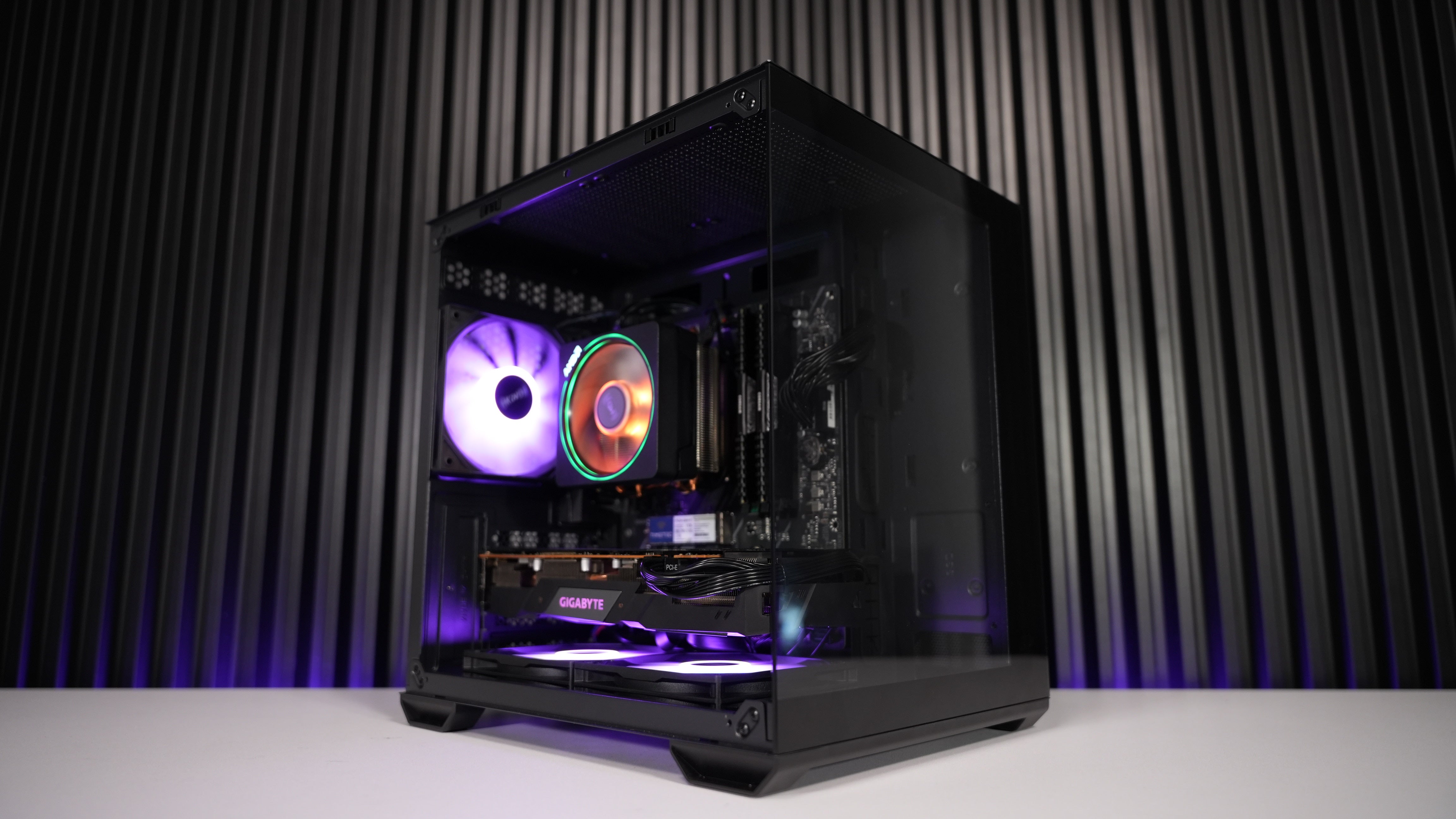 Ryzen 7 5800XT + RX 5600XT Gaming PC