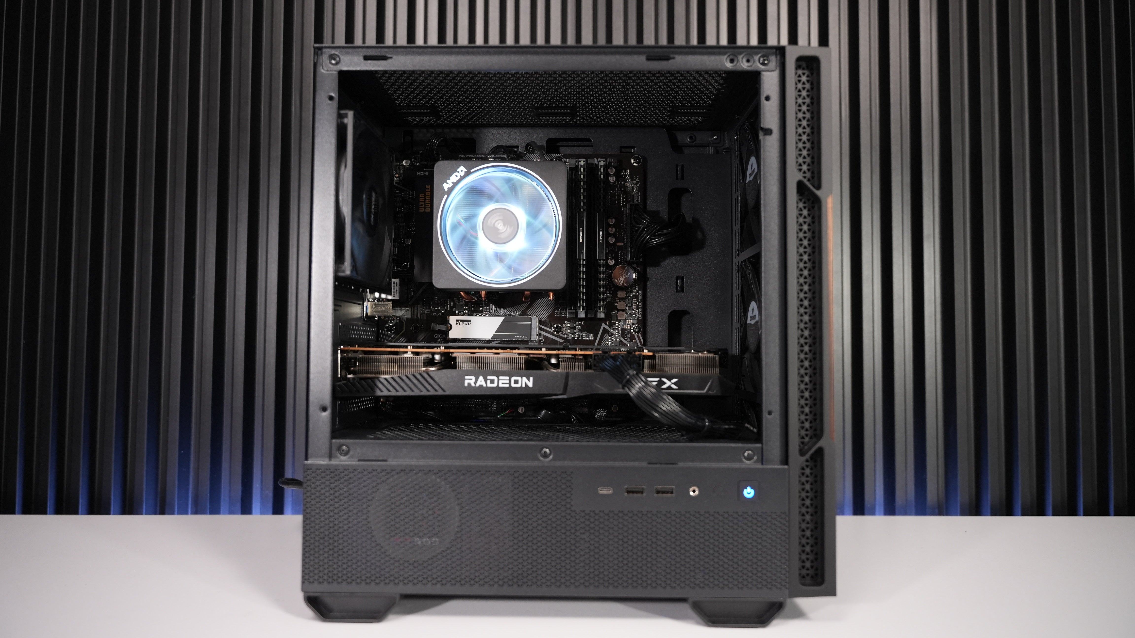 Ryzen 7 5800XT + RX 6700 Gaming PC