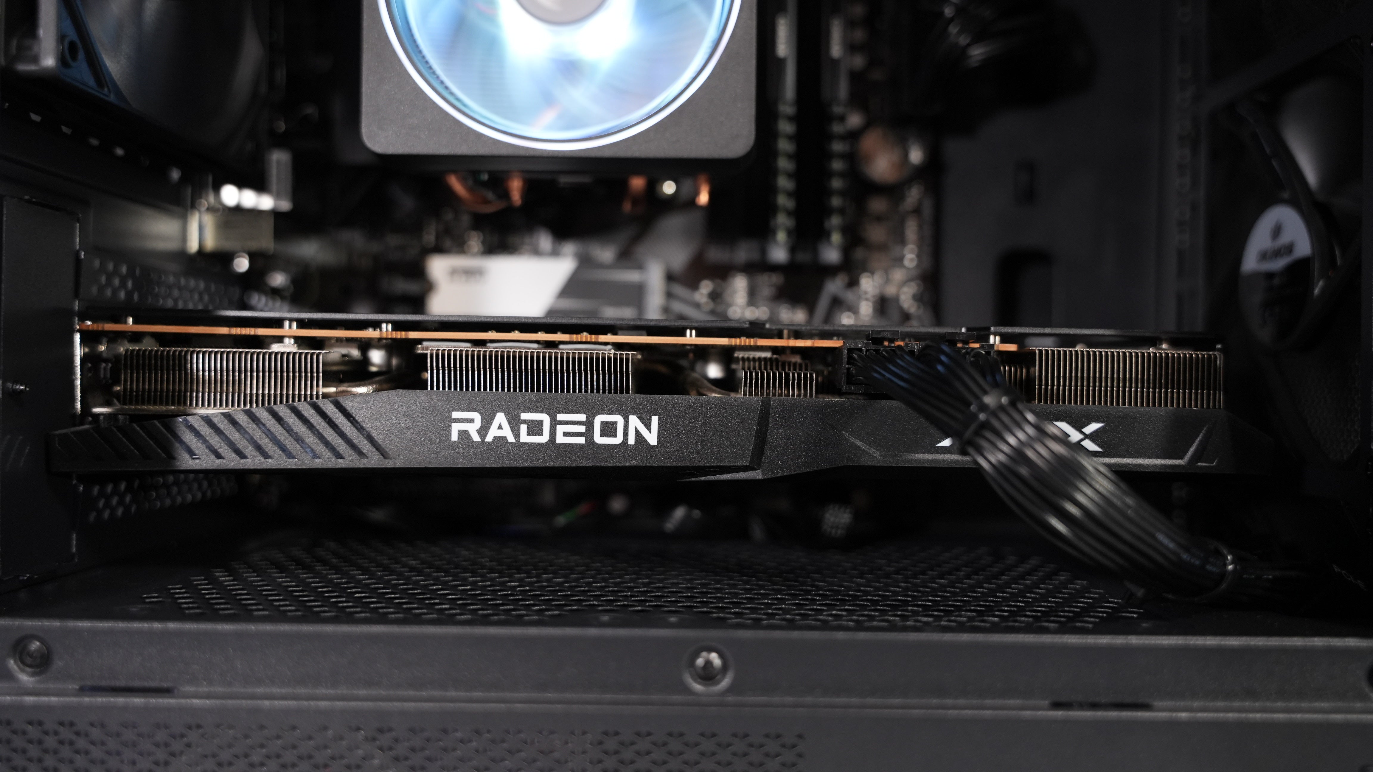 Ryzen 7 5800XT + RX 6700 Gaming PC
