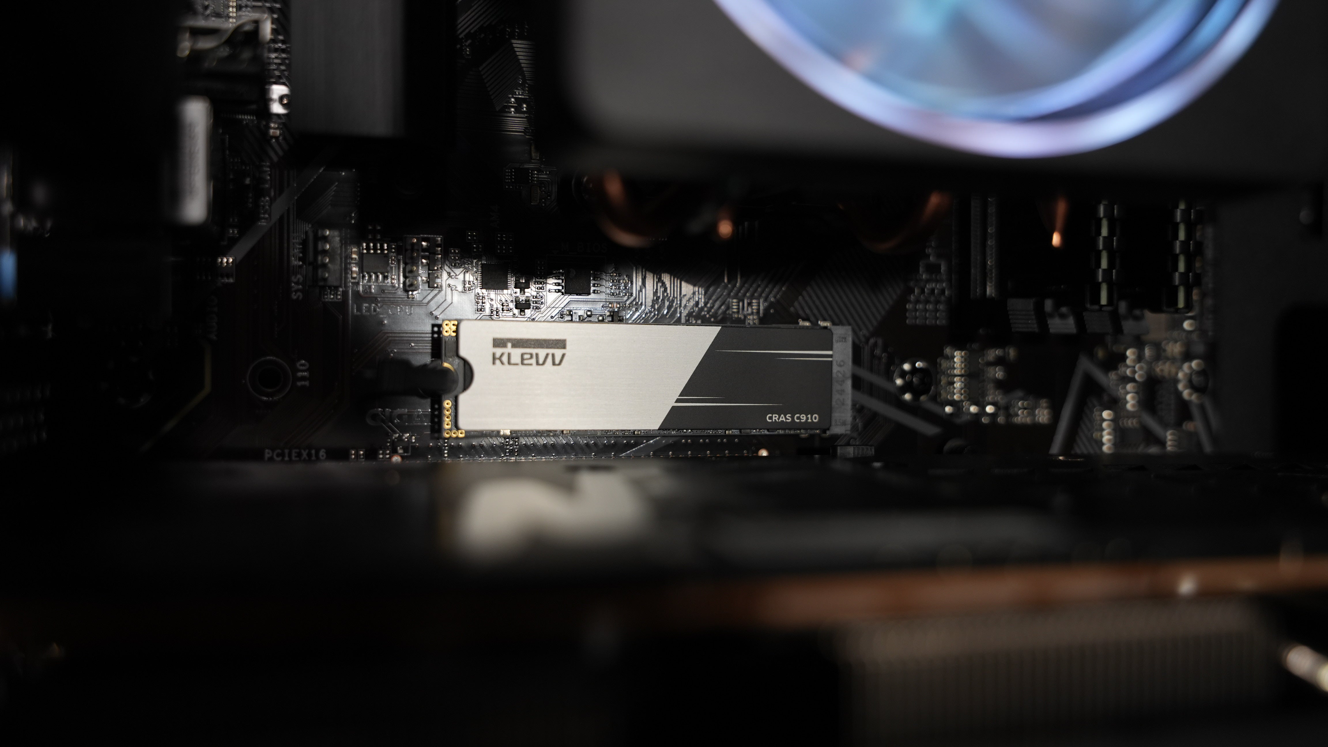 Ryzen 7 5800XT + RX 6700 Gaming PC