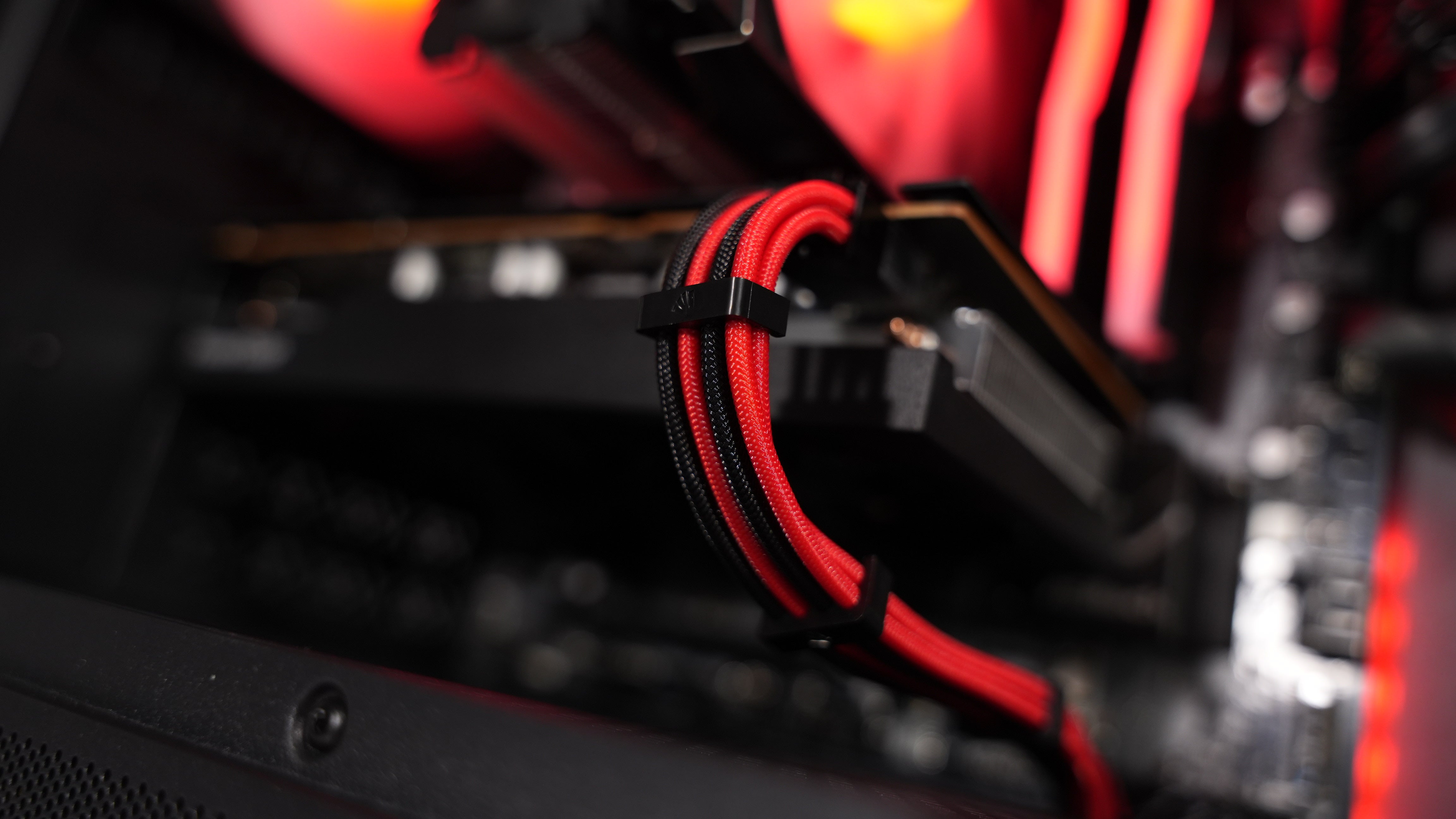 Intel i3 14100F + RX 7600 Gaming PC