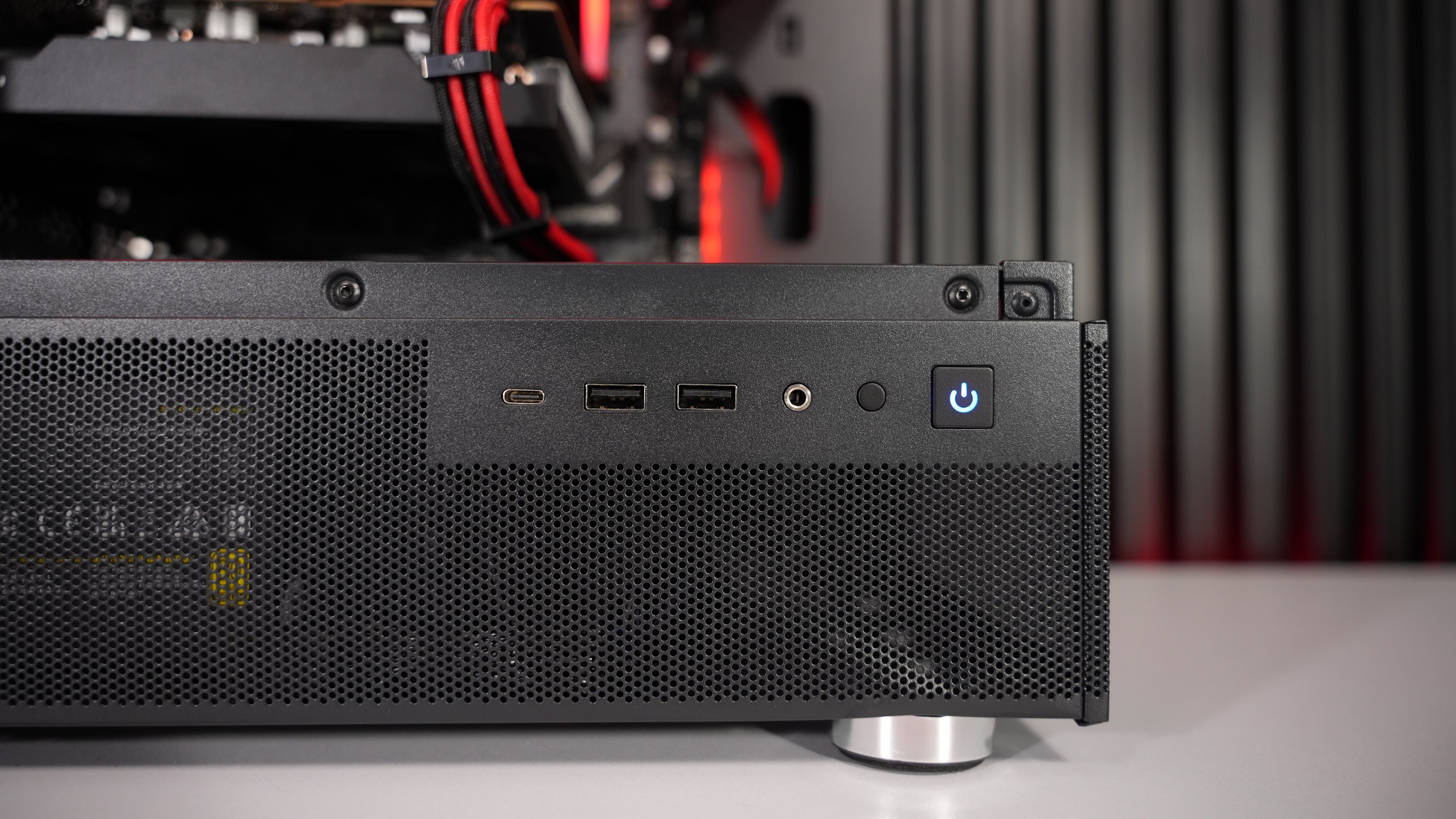 Intel i3 14100F + RX 7600 Gaming PC