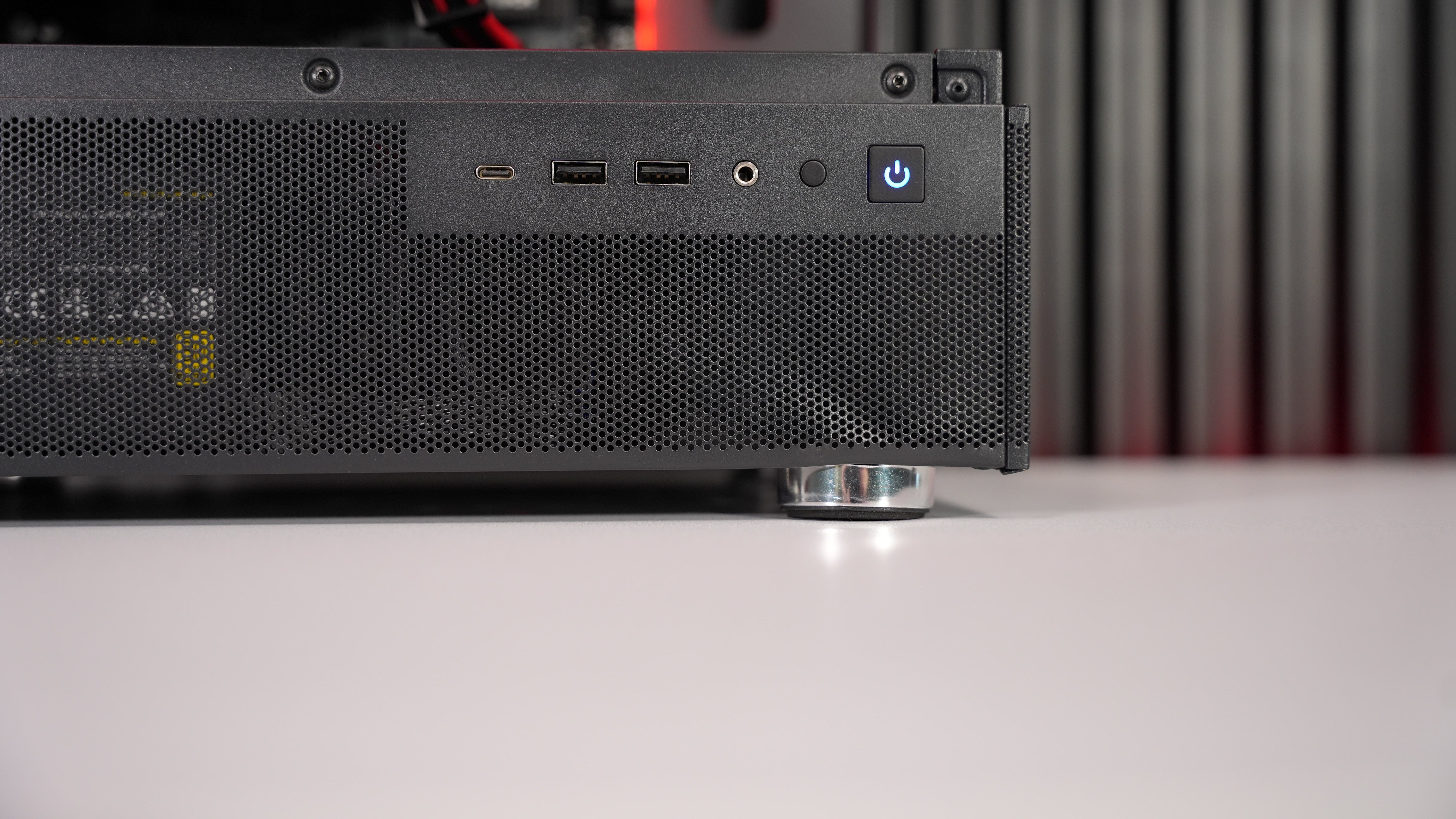 Intel i3 14100F + RX 7600 Gaming PC