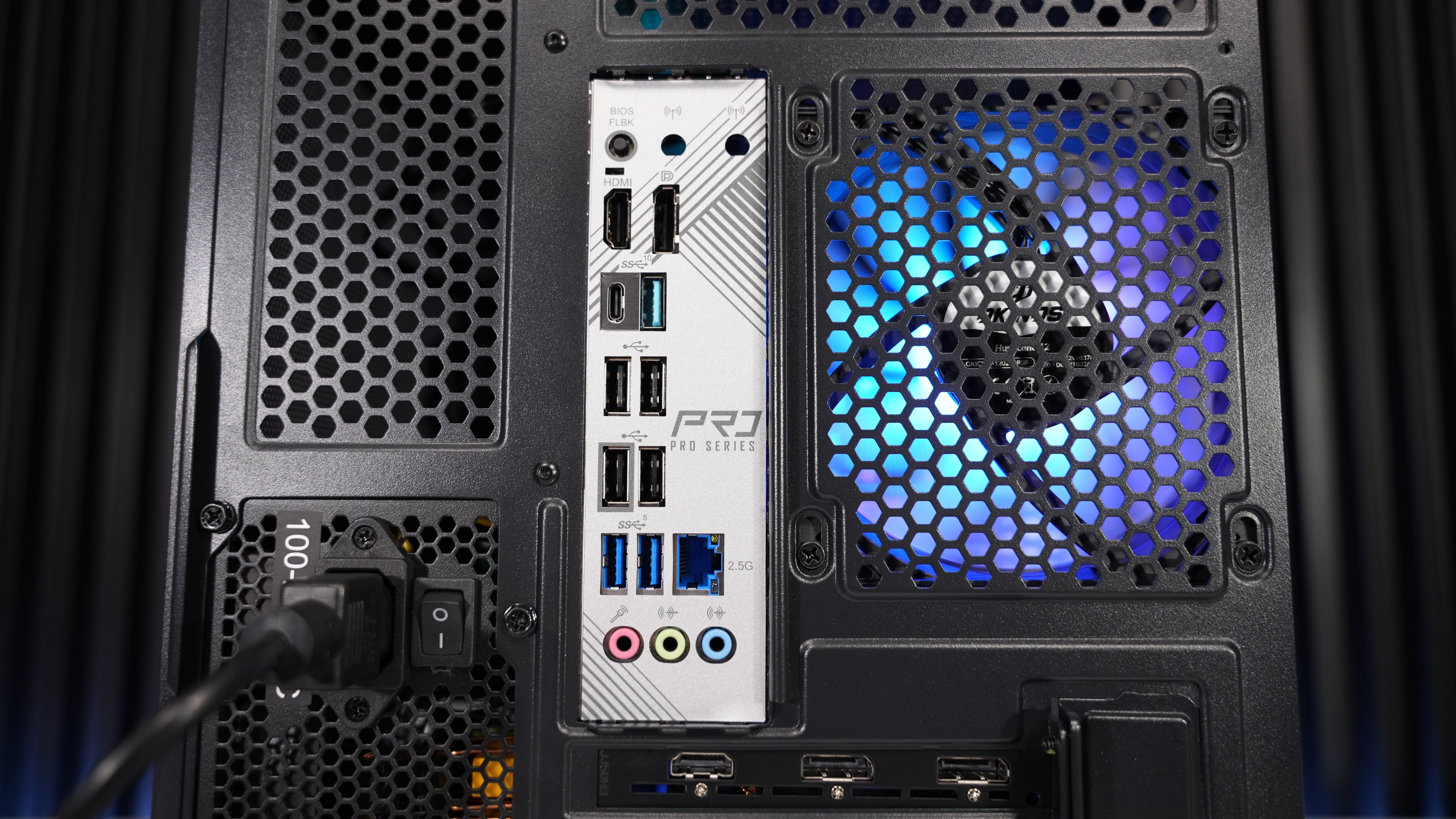 Ryzen 5 9600X + RTX 9060XT Gaming PC