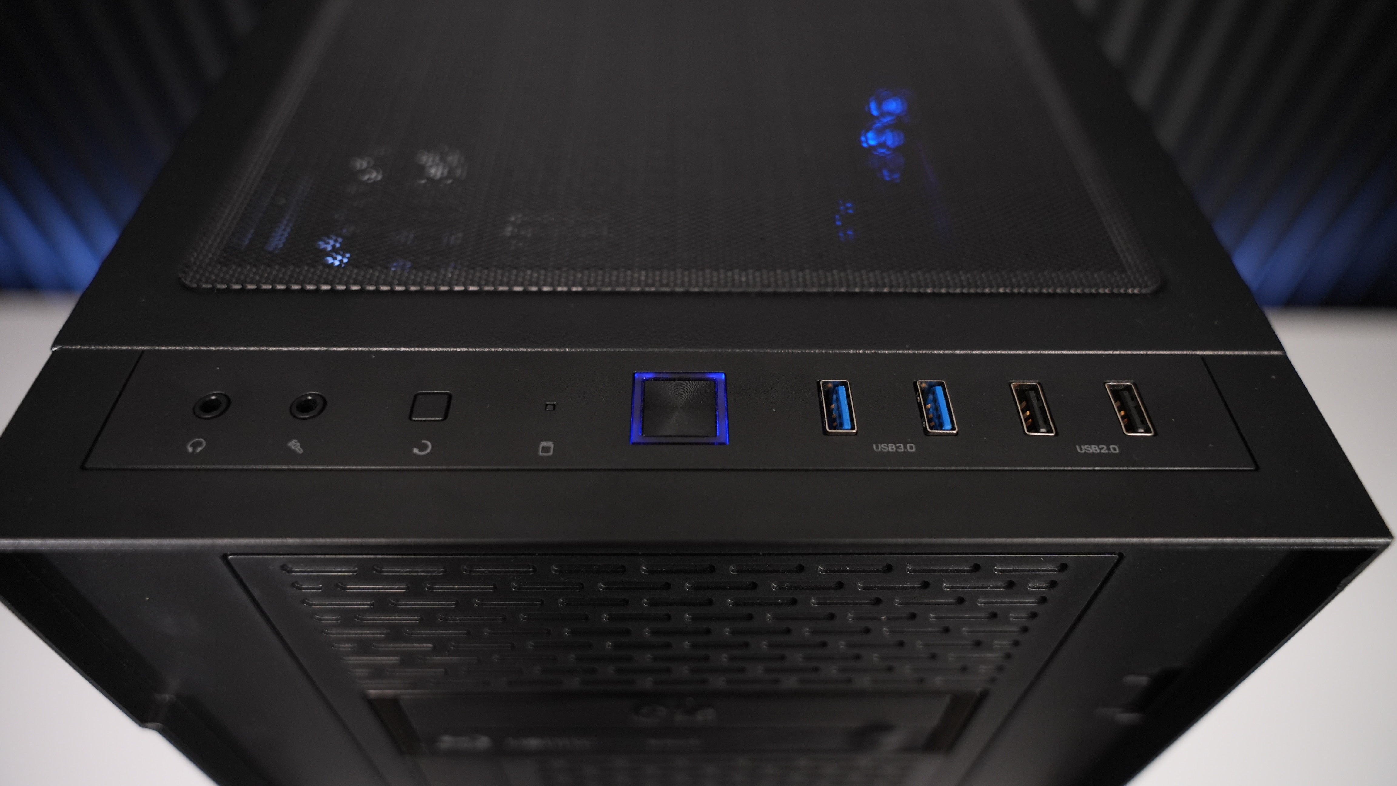 Intel i7 9700KF + Intel Arc B580 Gaming PC