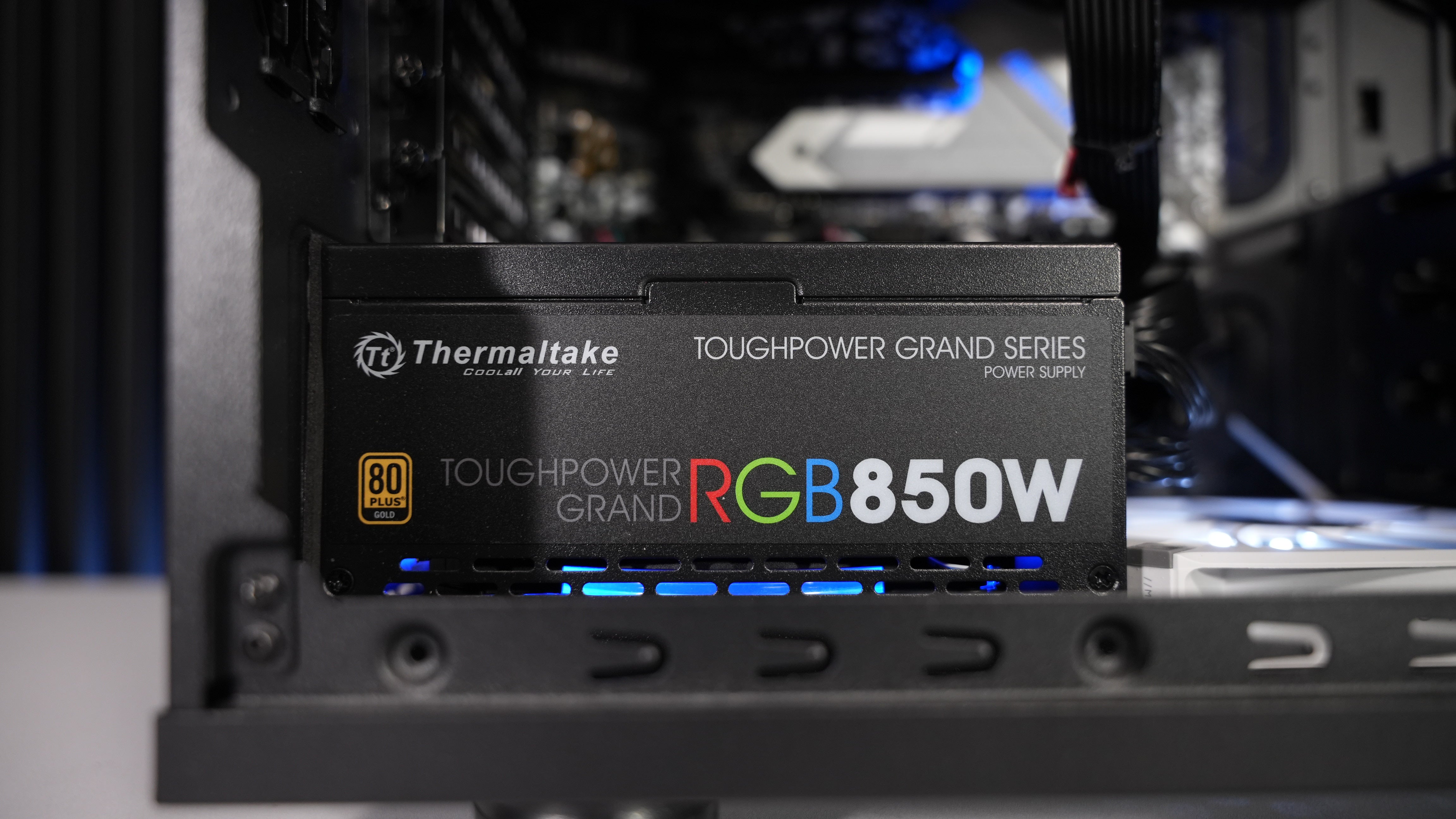 Intel i7 9700KF + Intel Arc B580 Gaming PC
