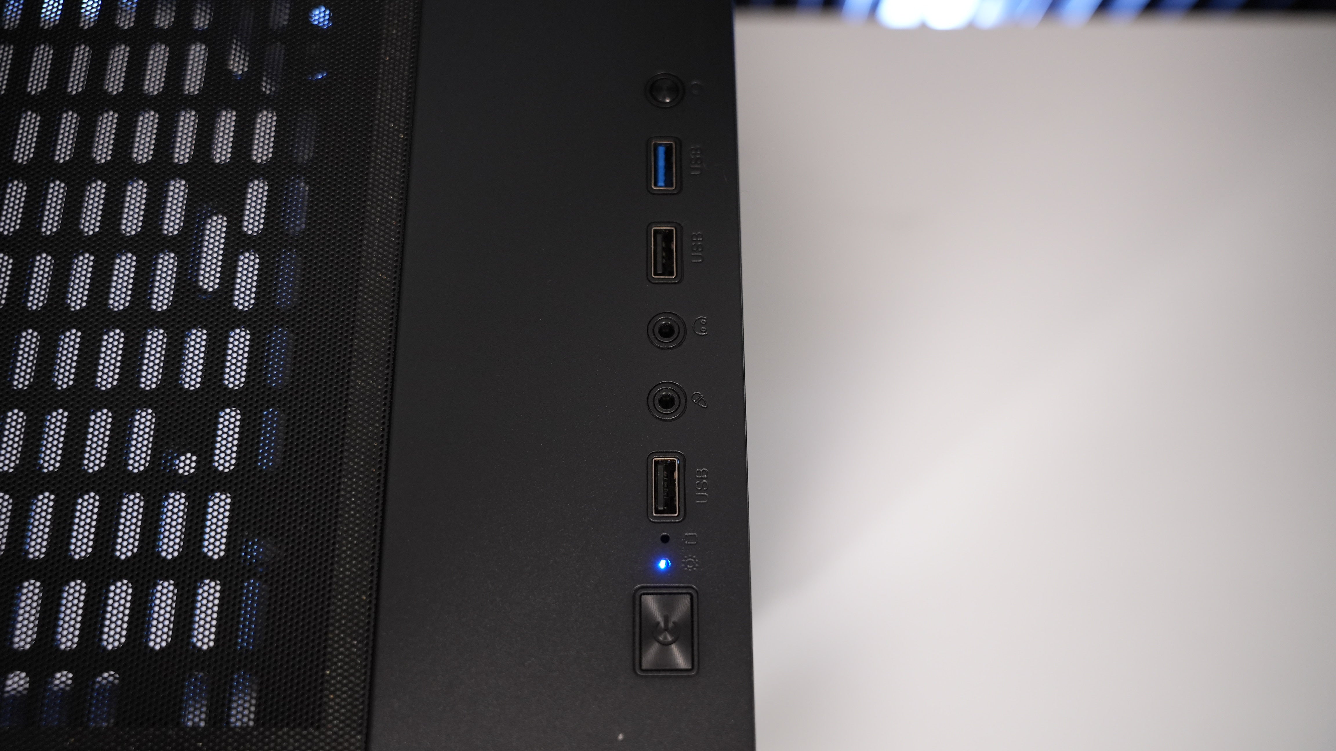 Ryzen 5 3600 + GTX 1660 Ti Budget Gaming PC