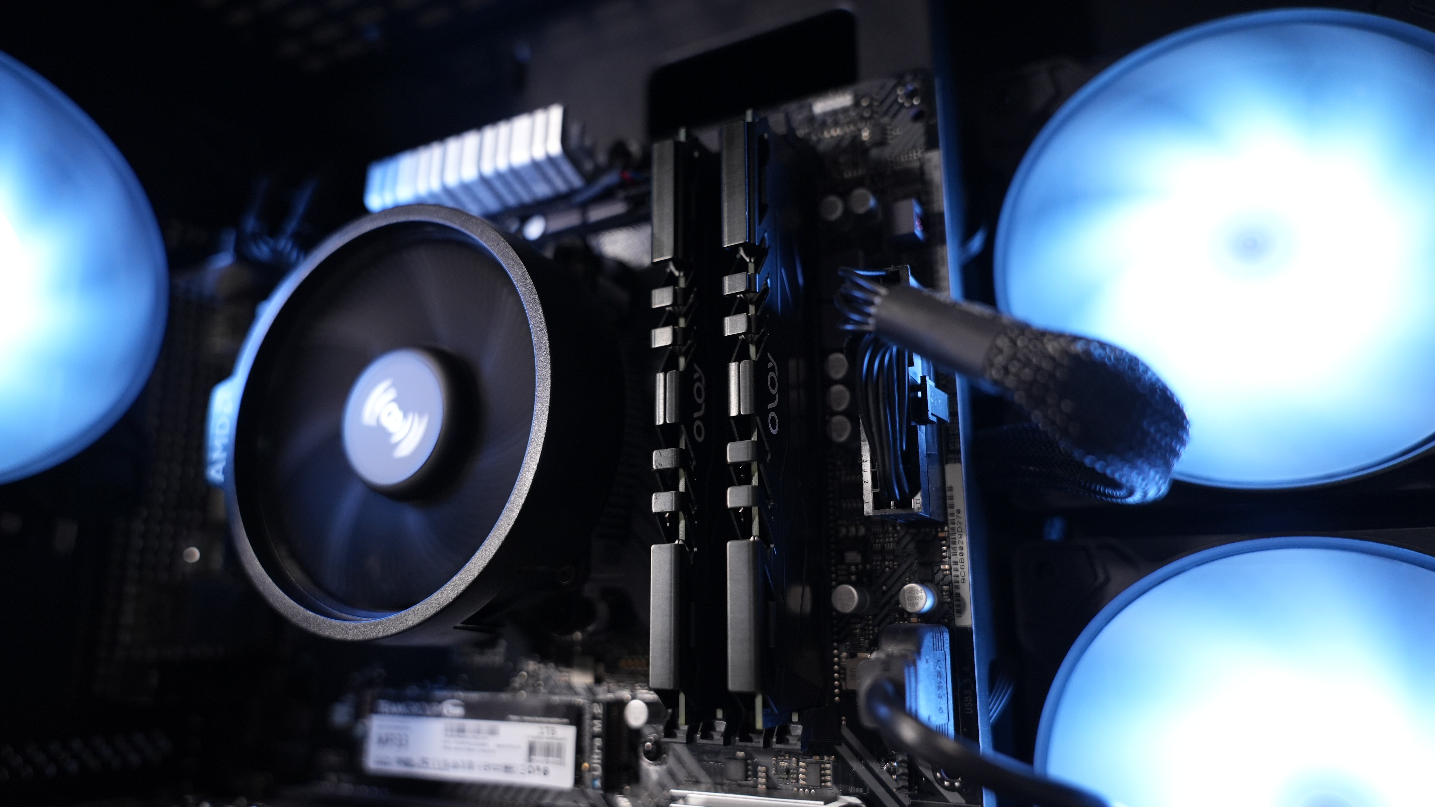 Ryzen 5 3600 + GTX 1660 Ti Budget Gaming PC