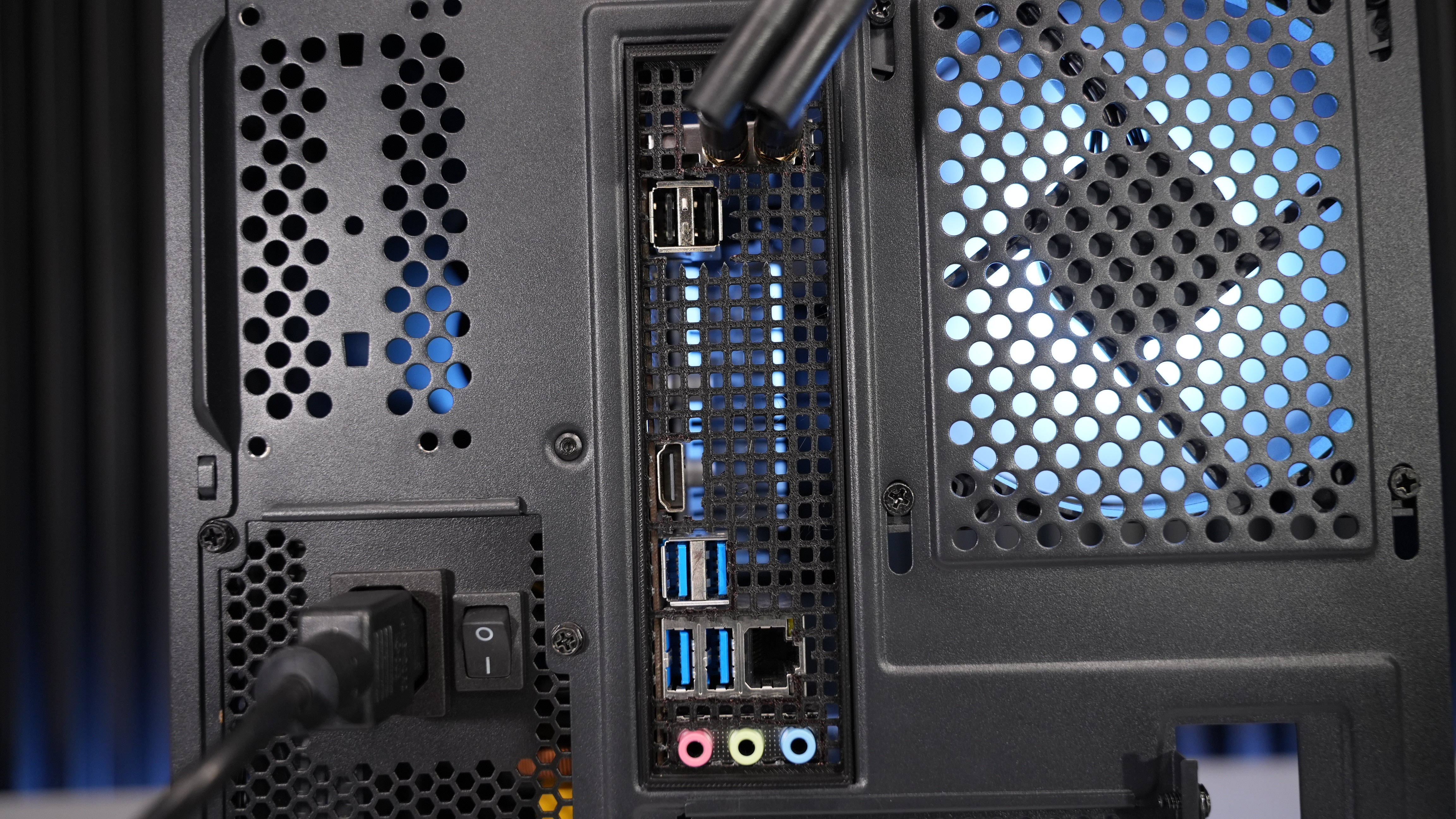 Ryzen 5 3600 + GTX 1660 Ti Budget Gaming PC
