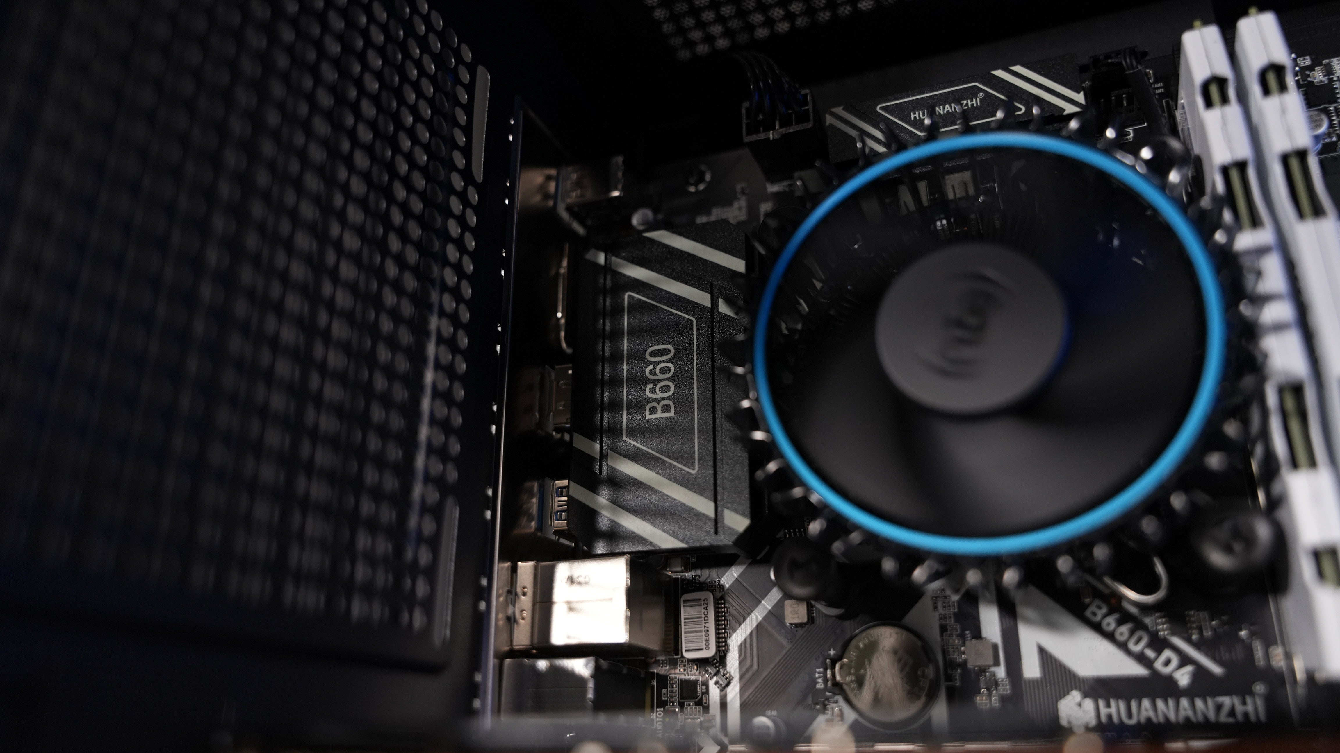 Intel i3 14100F + RX 5700XT Gaming PC