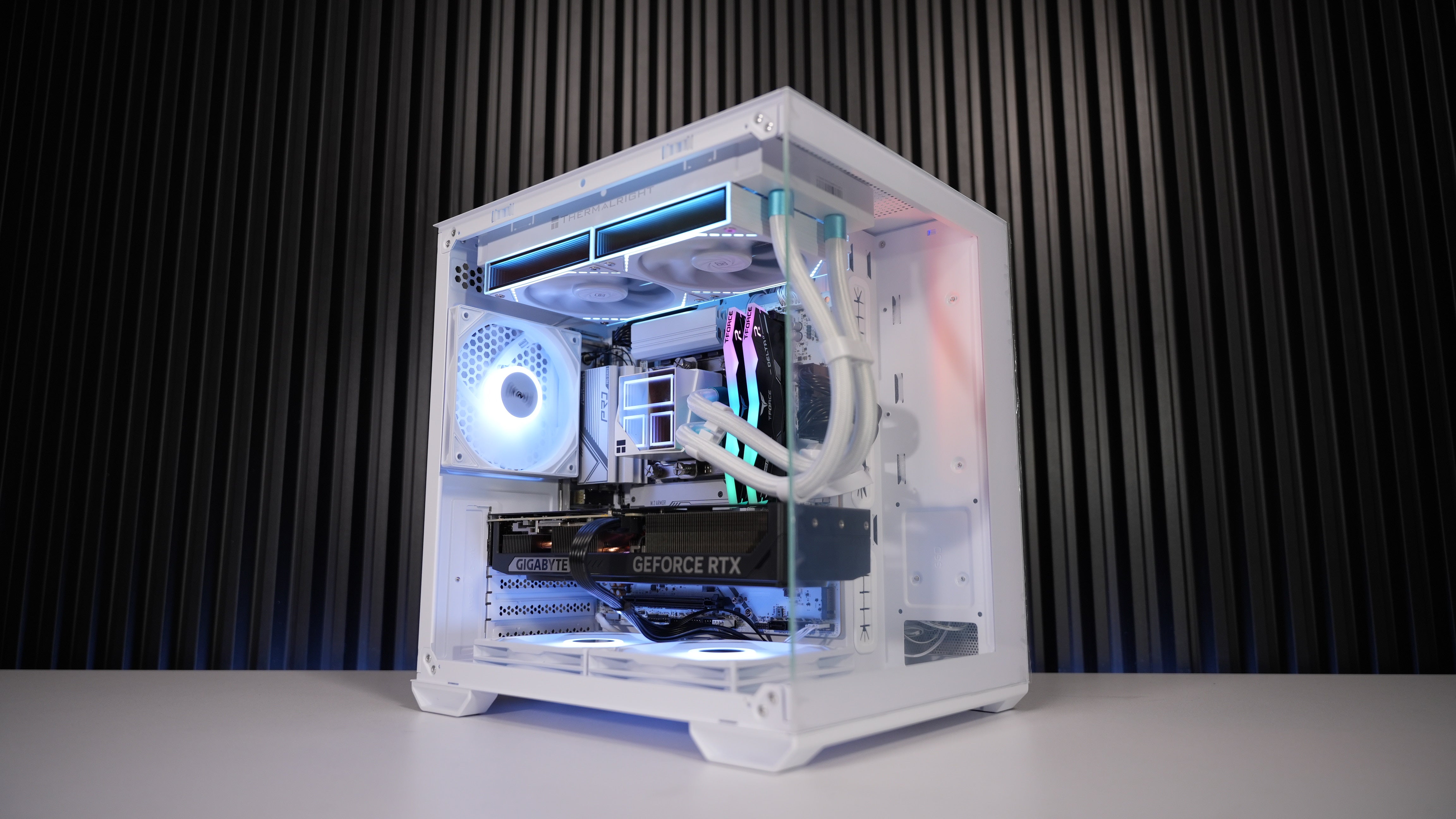 Intel i5 14600K + RTX 5070 Gaming/Streaming PC