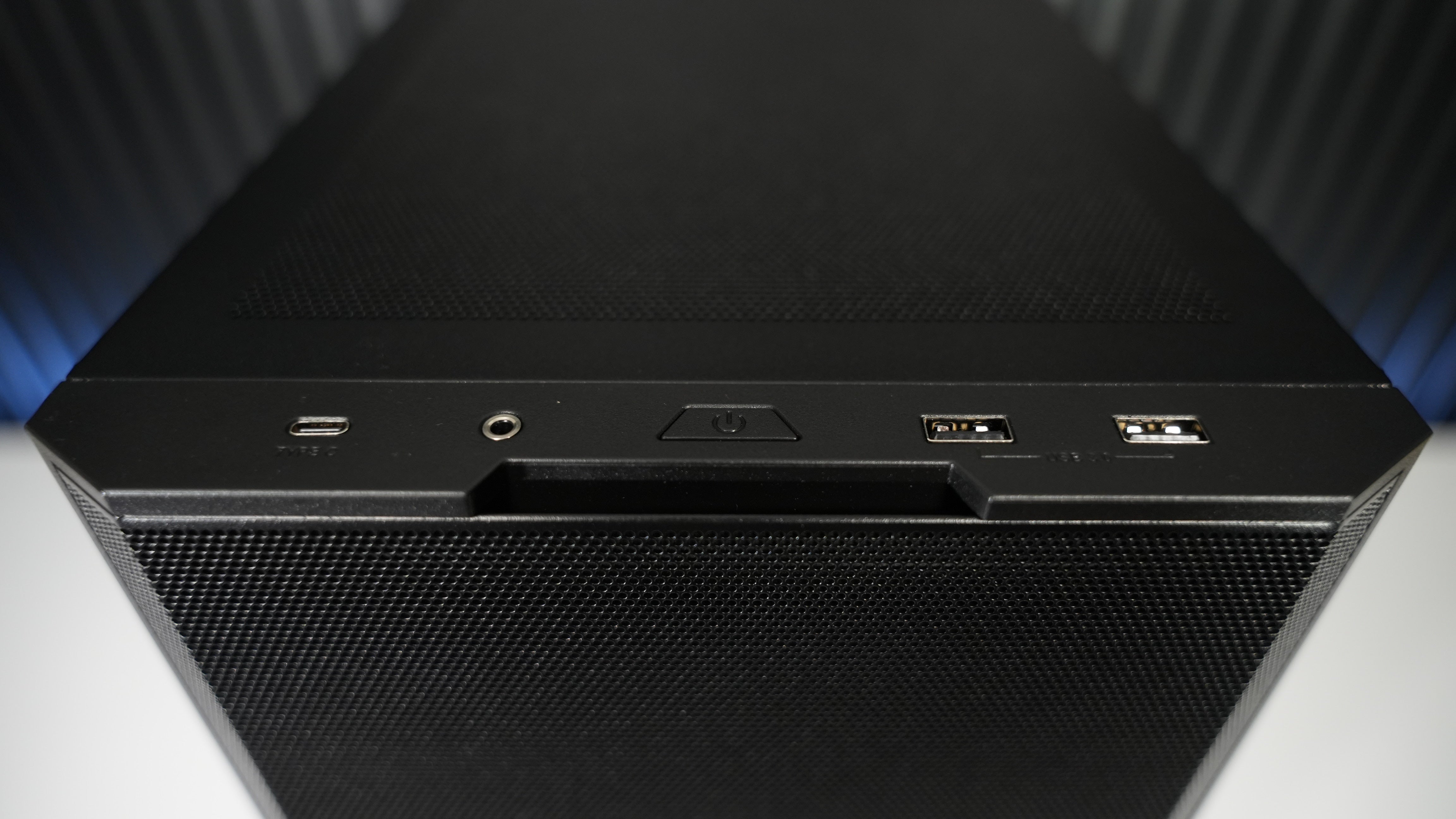 Ryzen 7 7800X3D + RX 9070 Gaming/Streaming PC