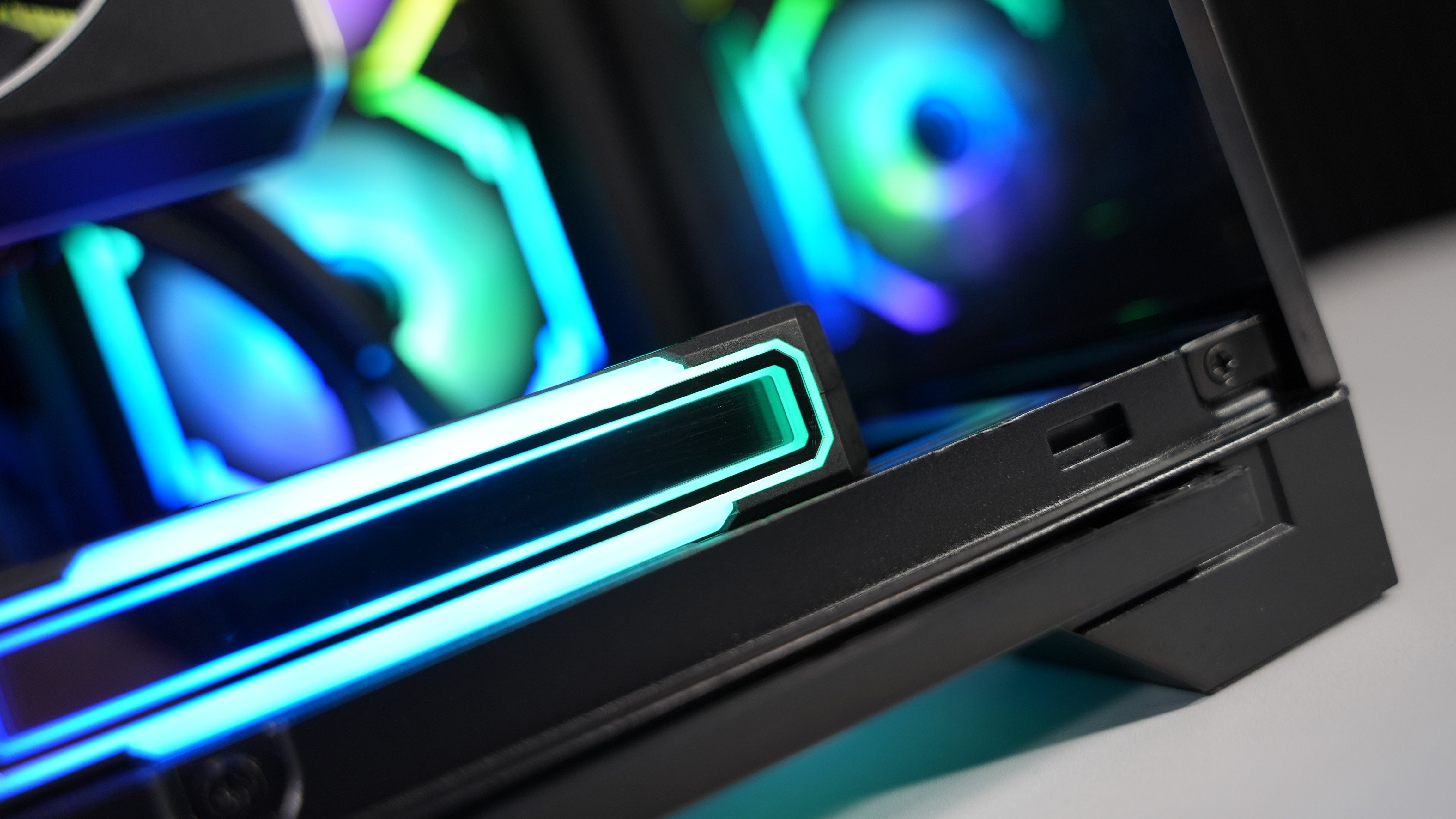 Ryzen 7 9800X3D + RX 7900XT Gaming/Streaming PC