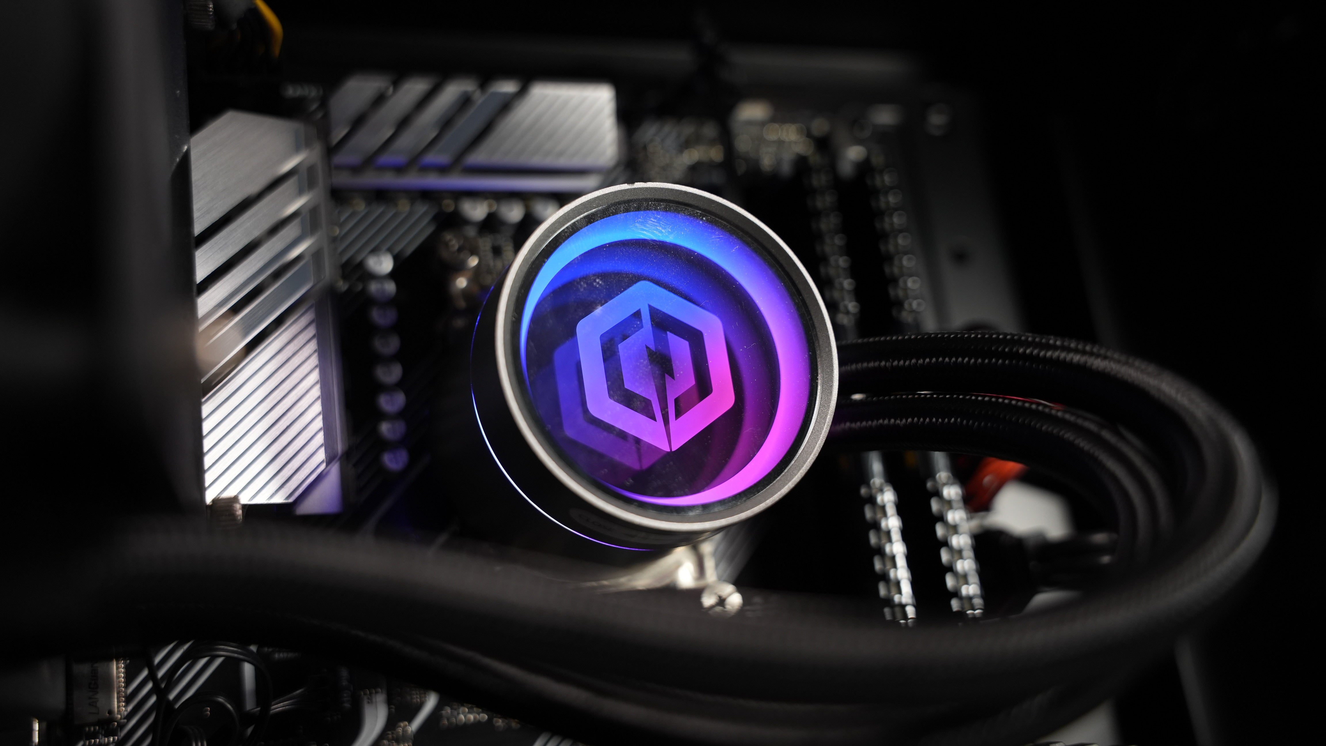 Ryzen 9 3900 + GTX 1660 Super Gaming PC