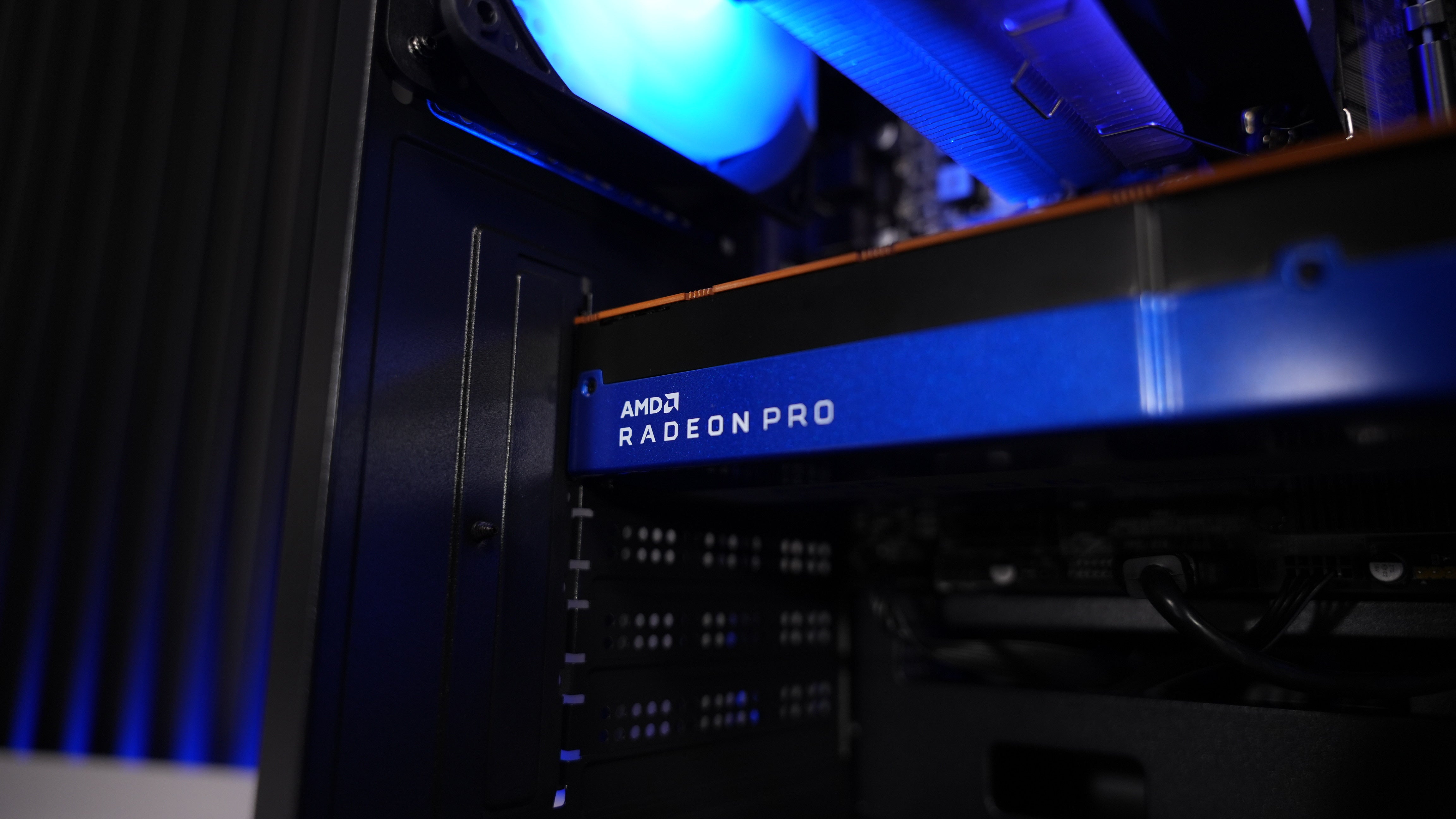 Ryzen 5 5500 + Radeon Pro W5700 Gaming PC