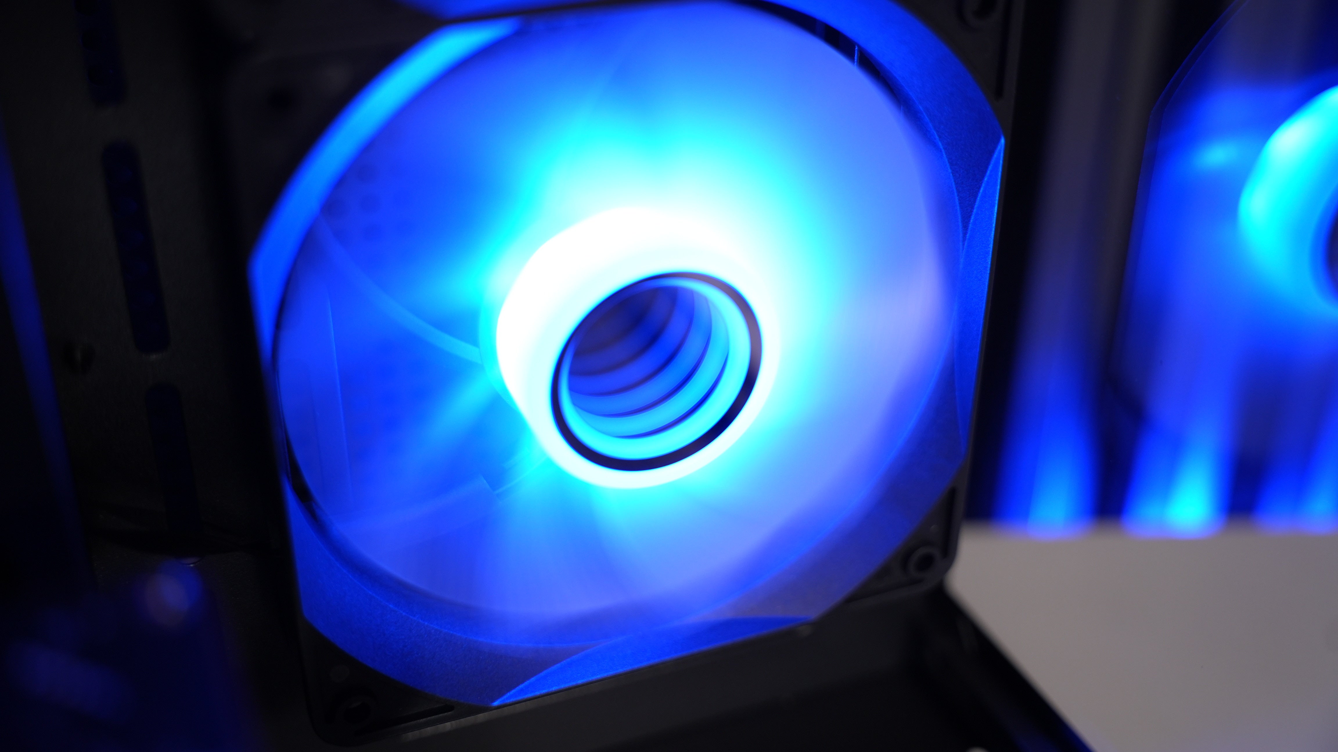 Ryzen 5 5500 + Radeon Pro W5700 Gaming PC