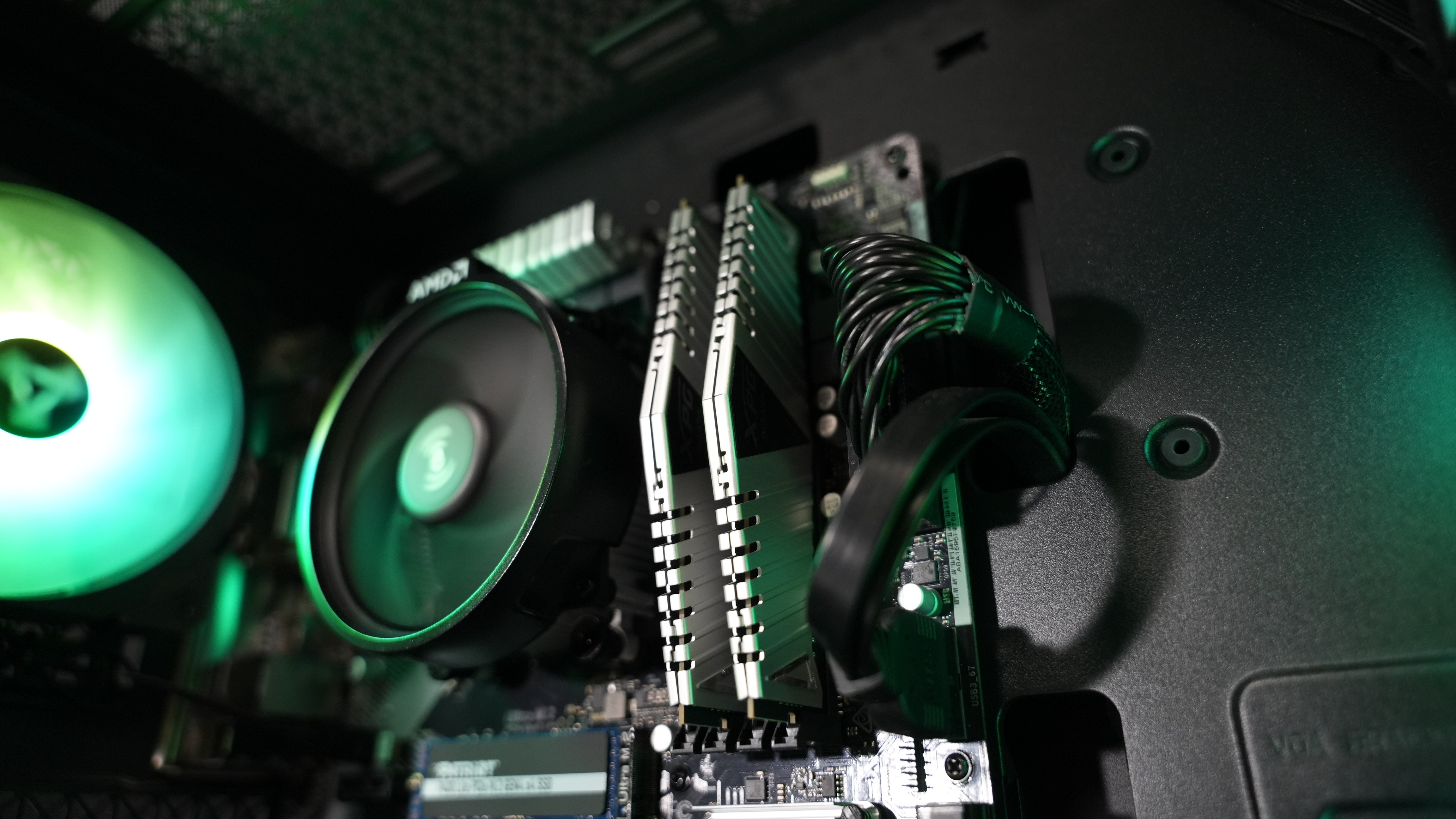 Ryzen 5 5600G + GTX 1660 Super Gaming PC