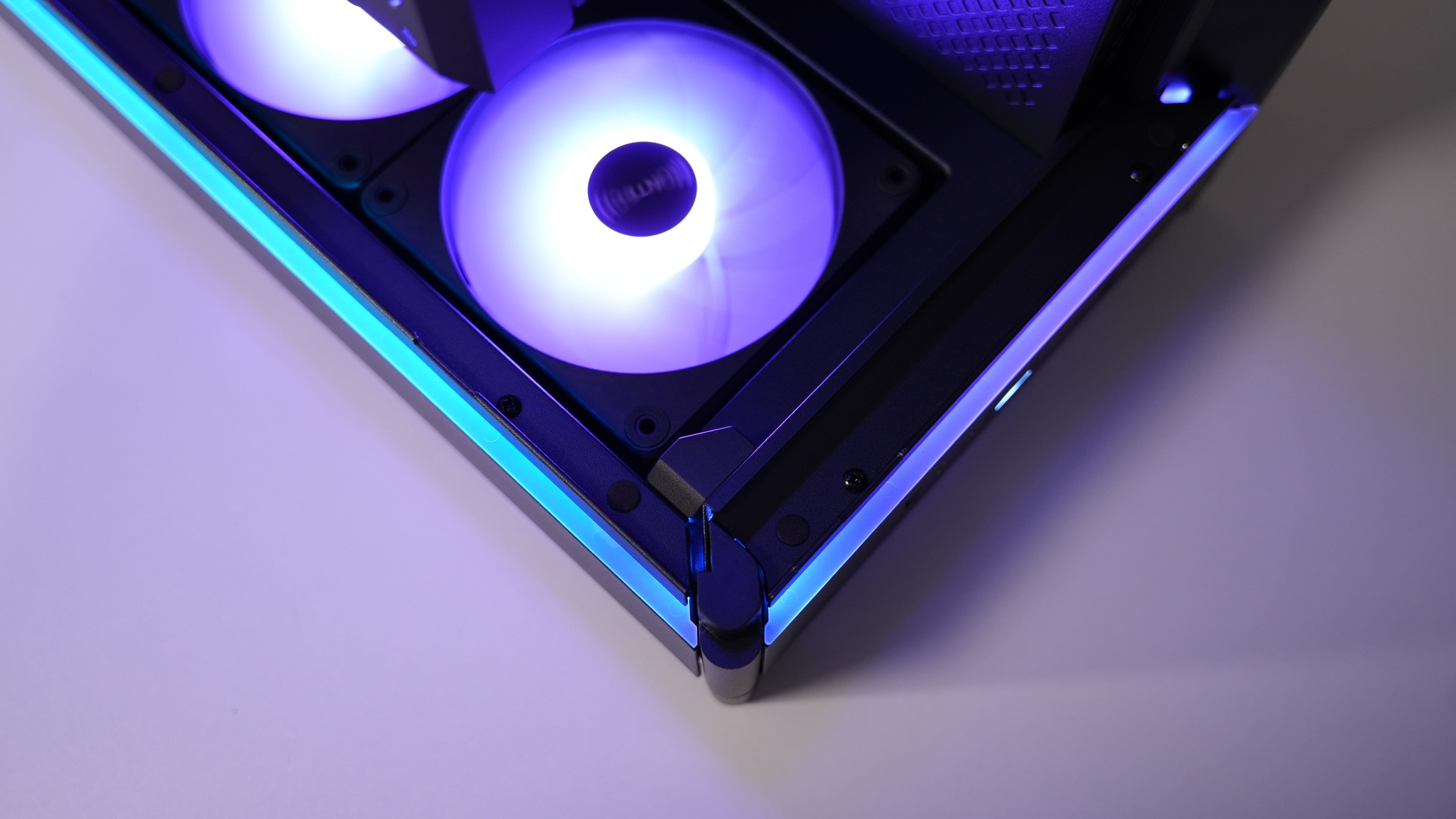 Ryzen 7 7700X + RTX 5070 Gaming/Streaming PC