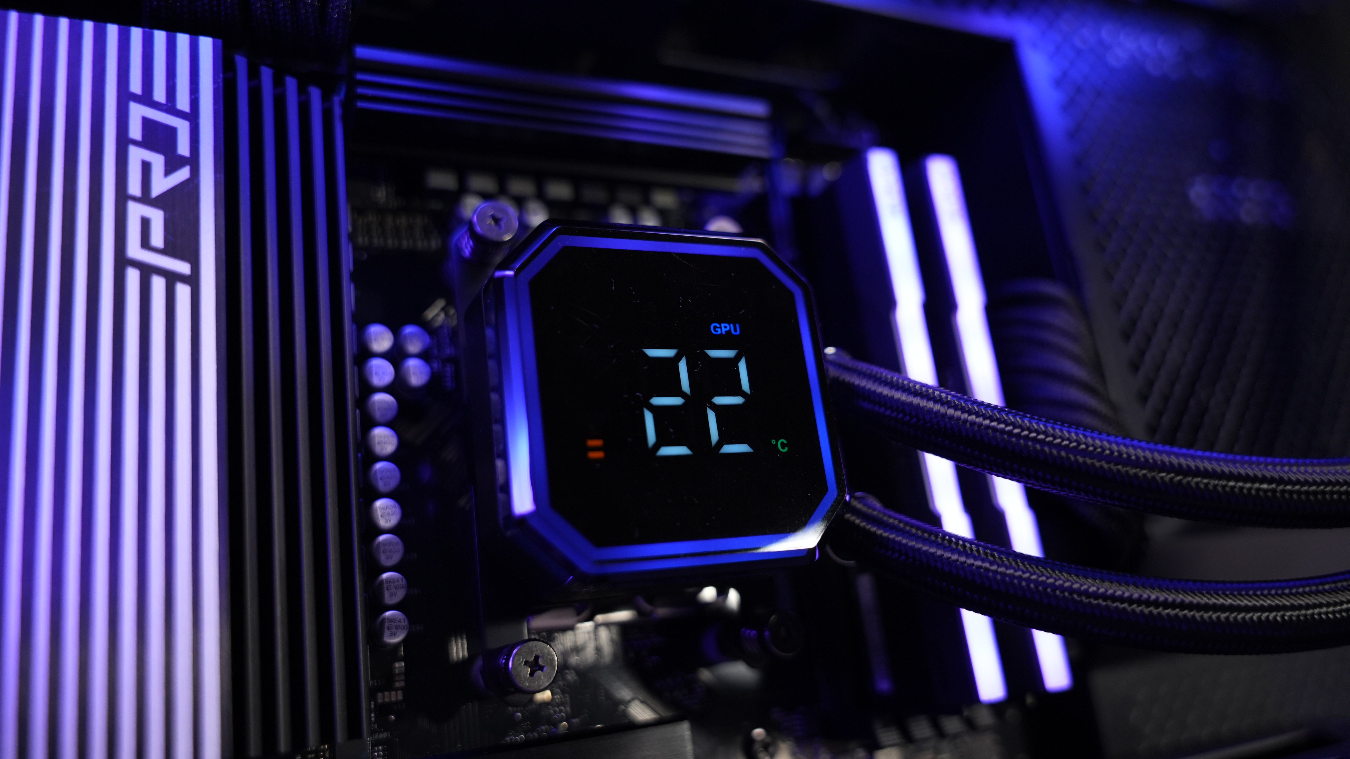 Ryzen 7 7700X + RTX 5070 Gaming/Streaming PC