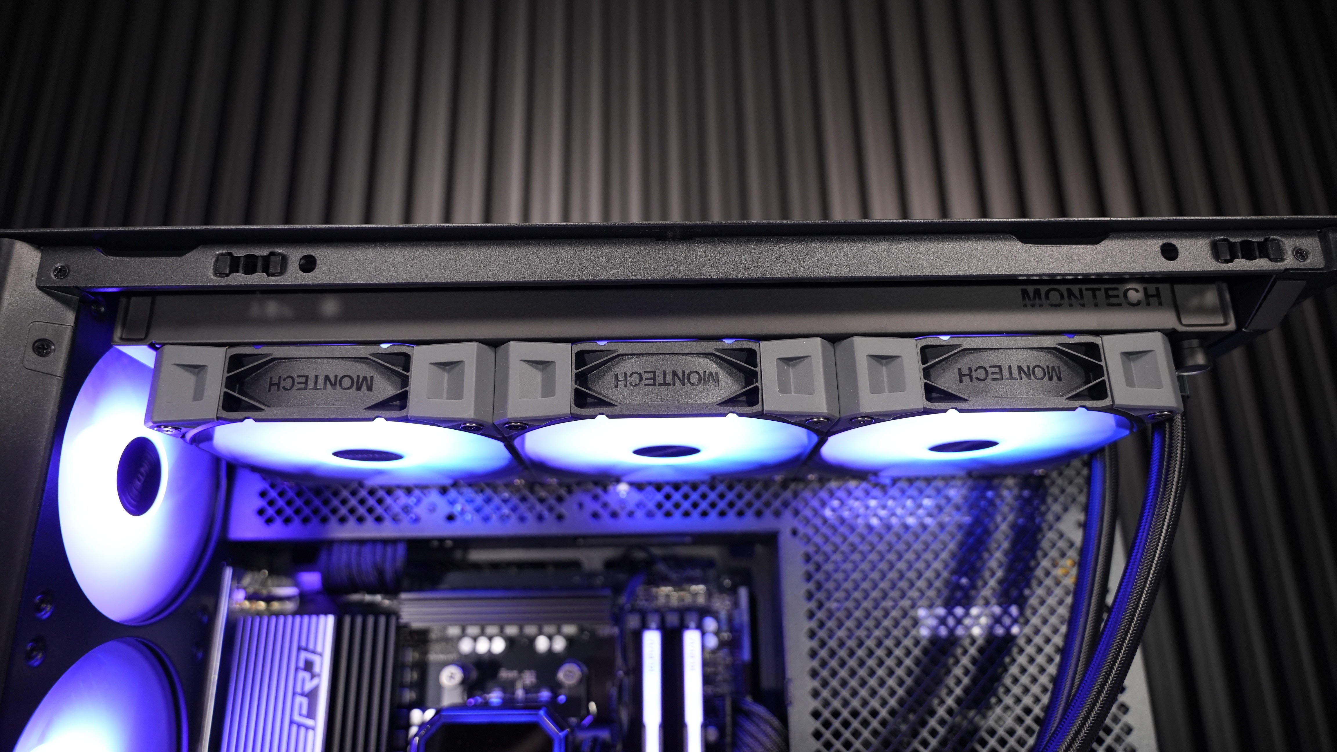 Ryzen 7 7700X + RTX 5070 Gaming/Streaming PC