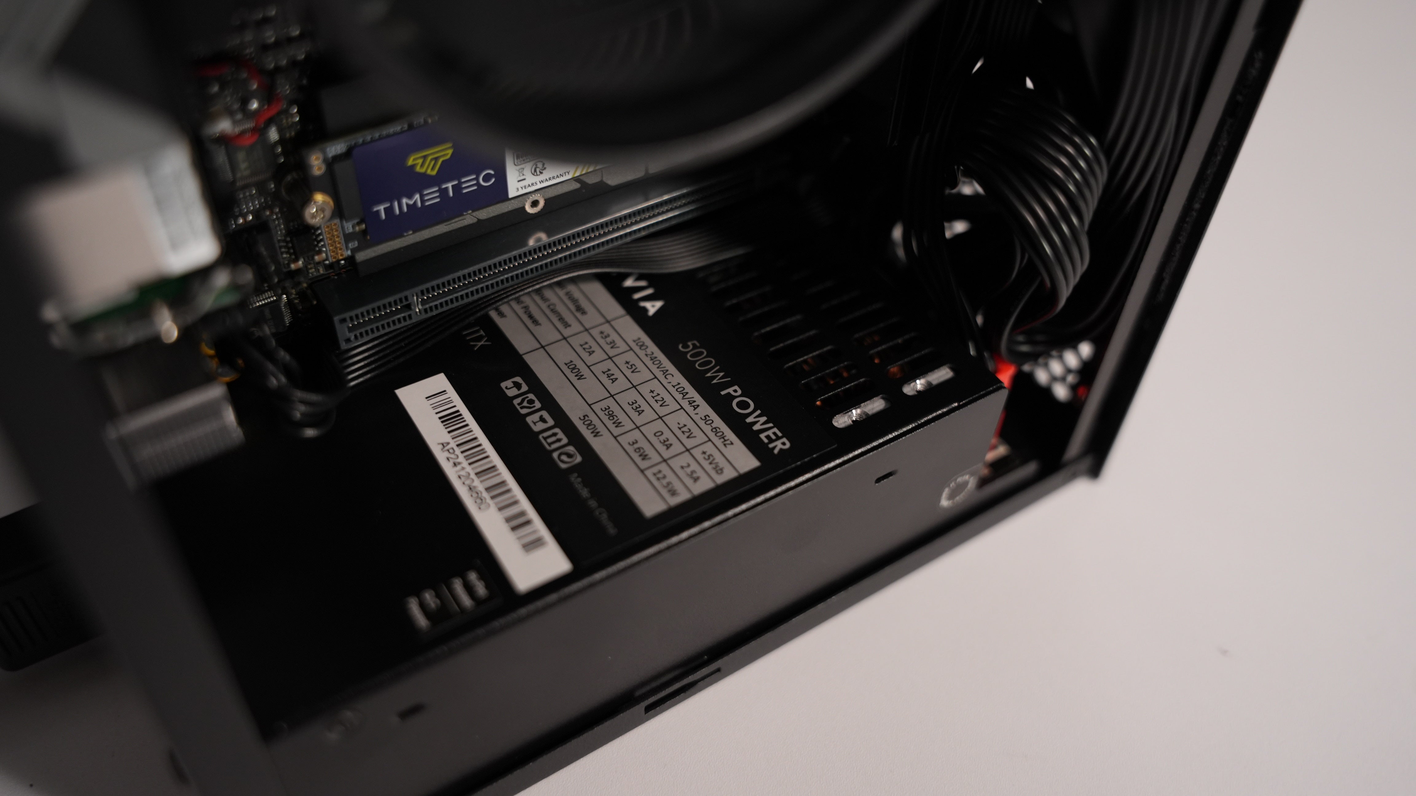 Ryzen 5 8500G Mini Gaming PC