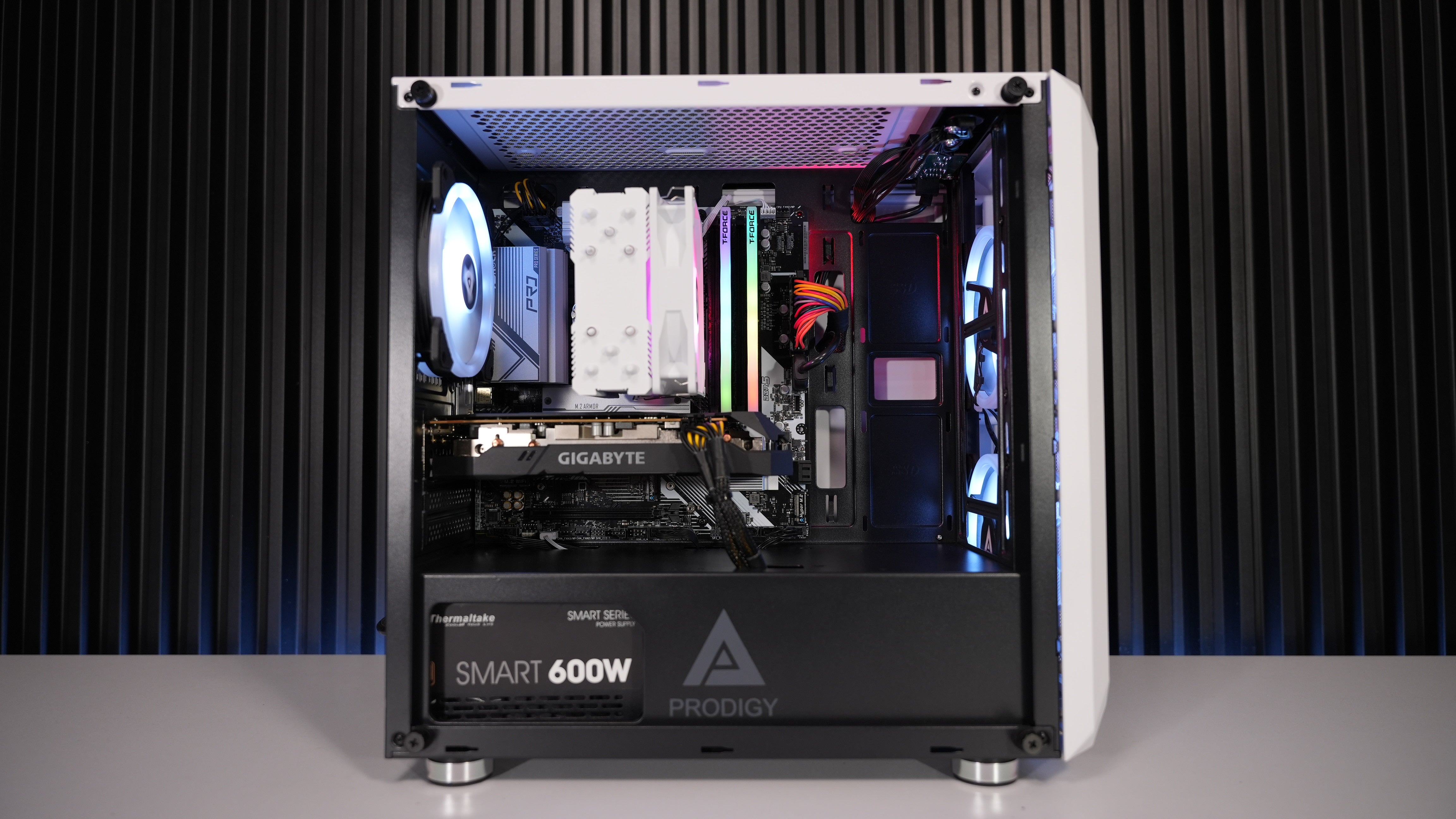 Intel i5 12400F + RX 5500XT Gaming PC