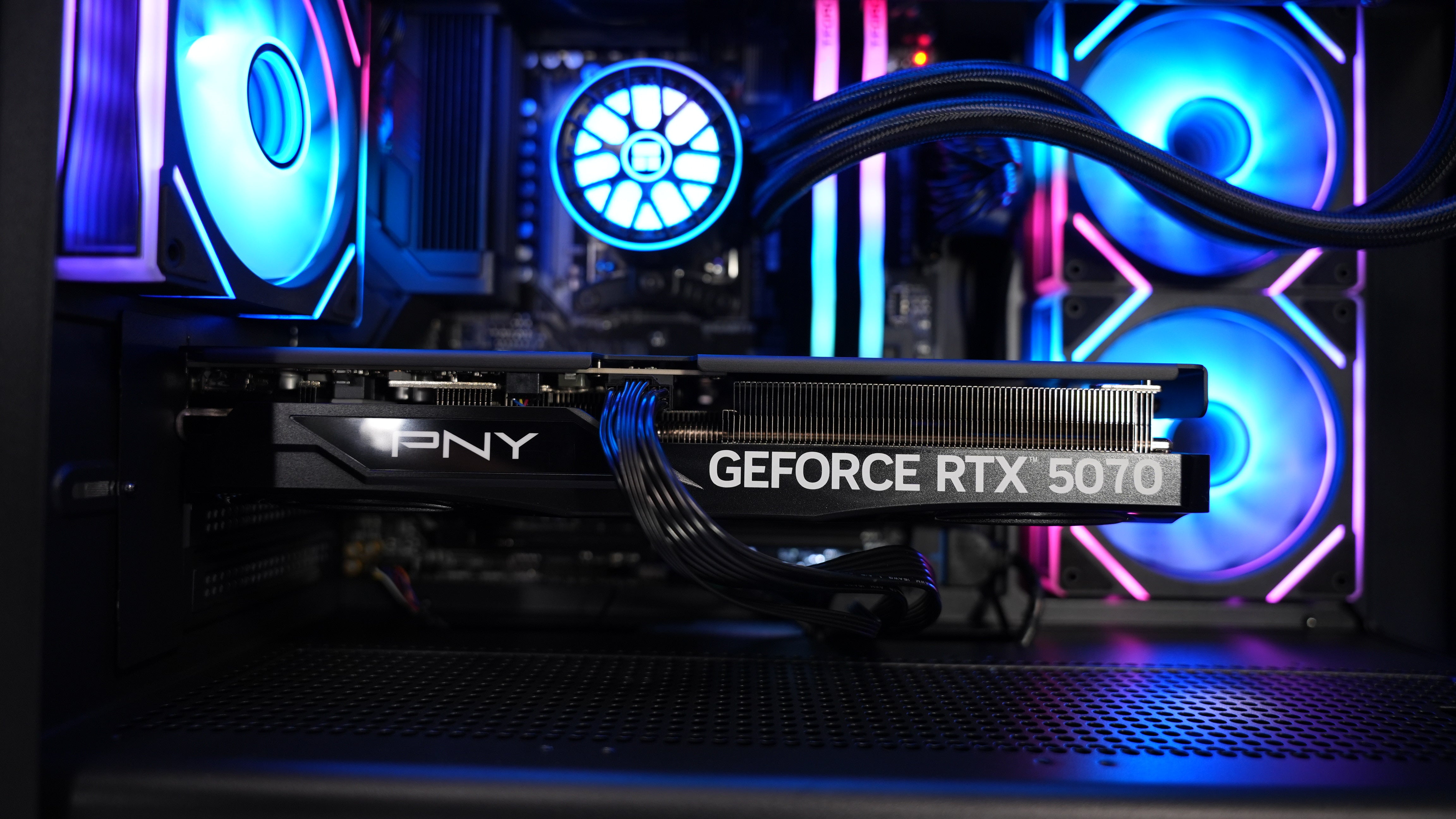 Ryzen 9 9900X + RTX 5070 Gaming/Streaming PC