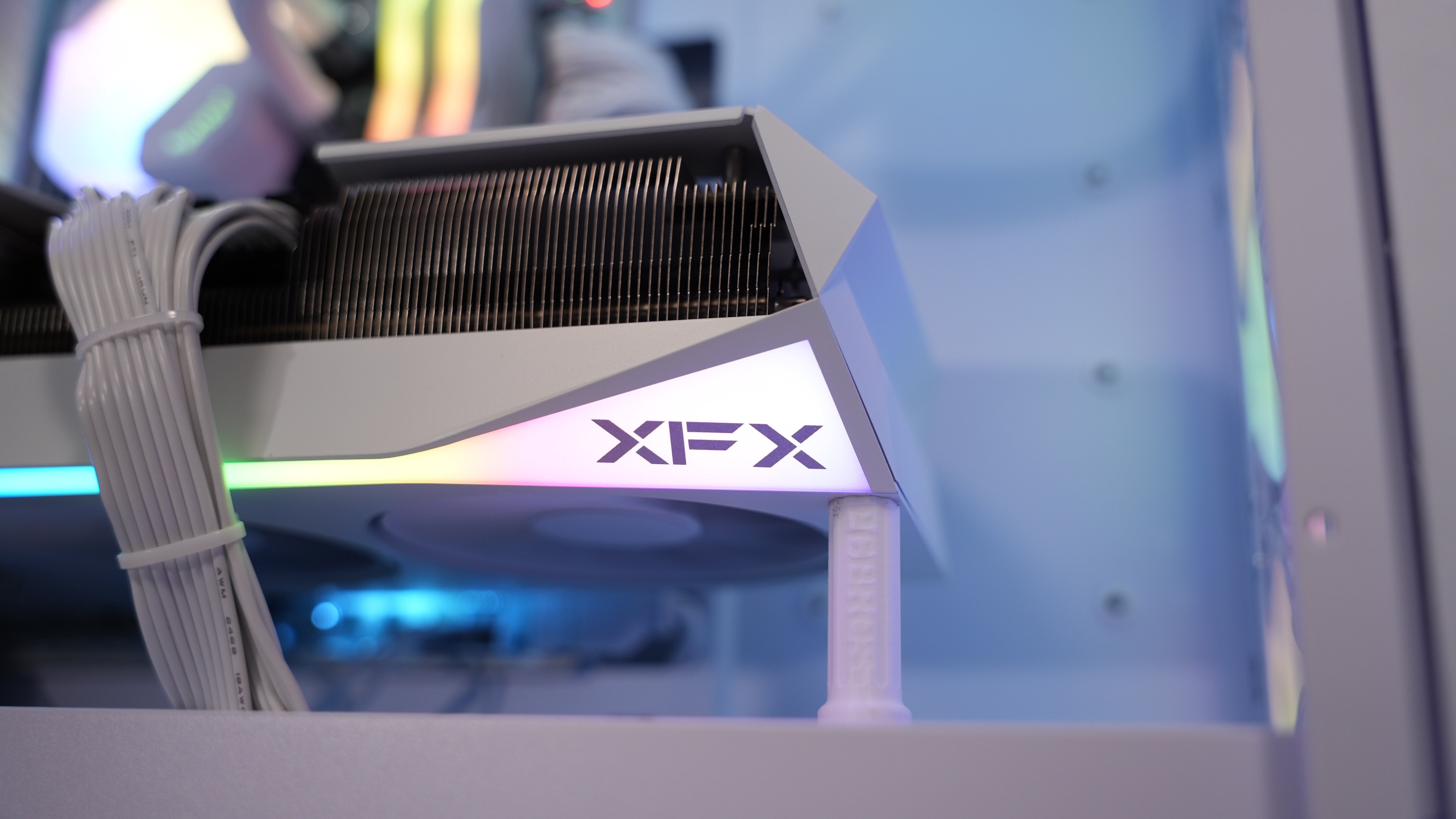 Ryzen 5 9600X + RX 9070XT Gaming/Streaming PC