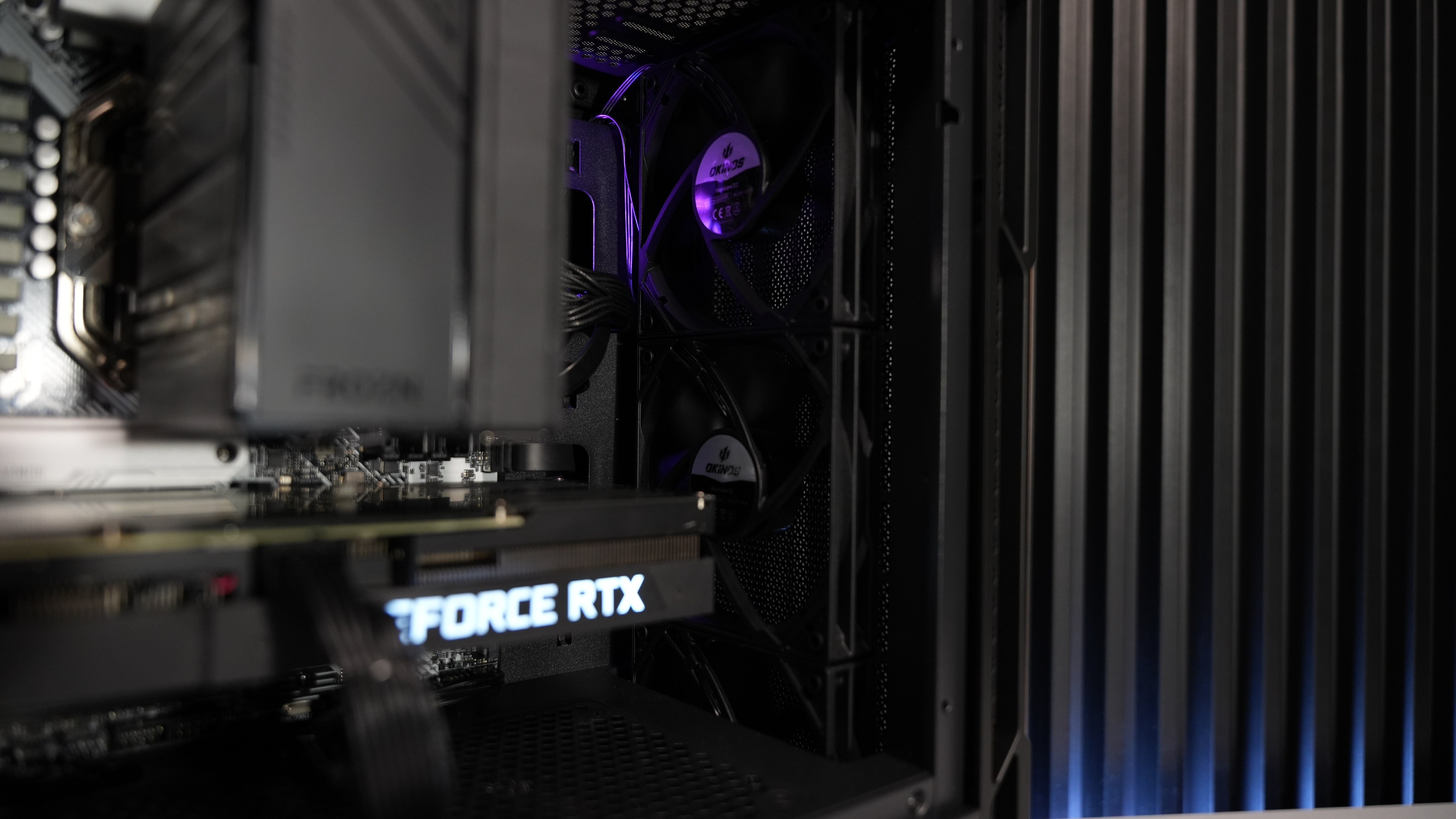 Ryzen 5 7600X + RTX 3070 Gaming PC