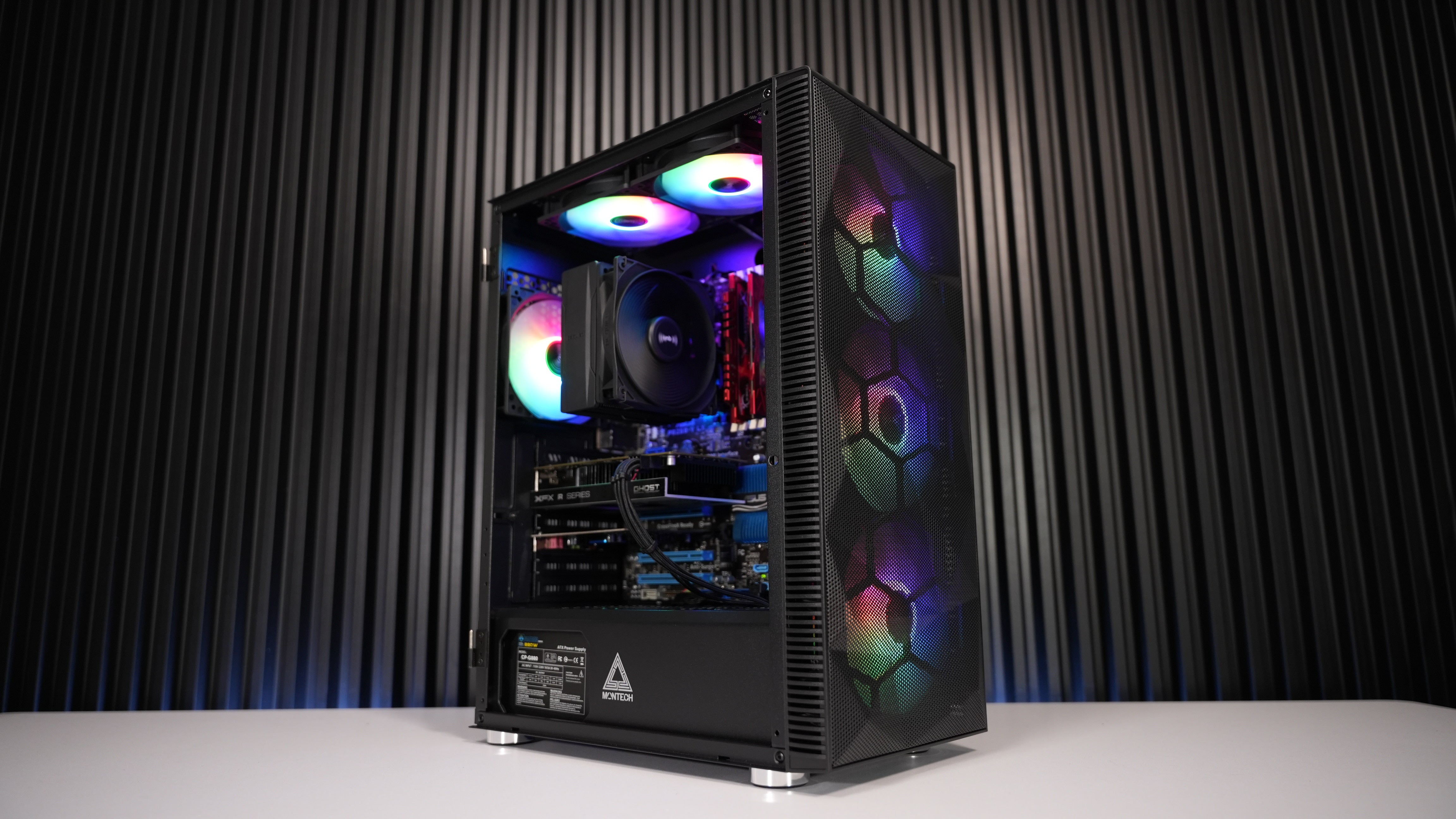 Intel i7 2700K + AMD R7 250X Budget PC