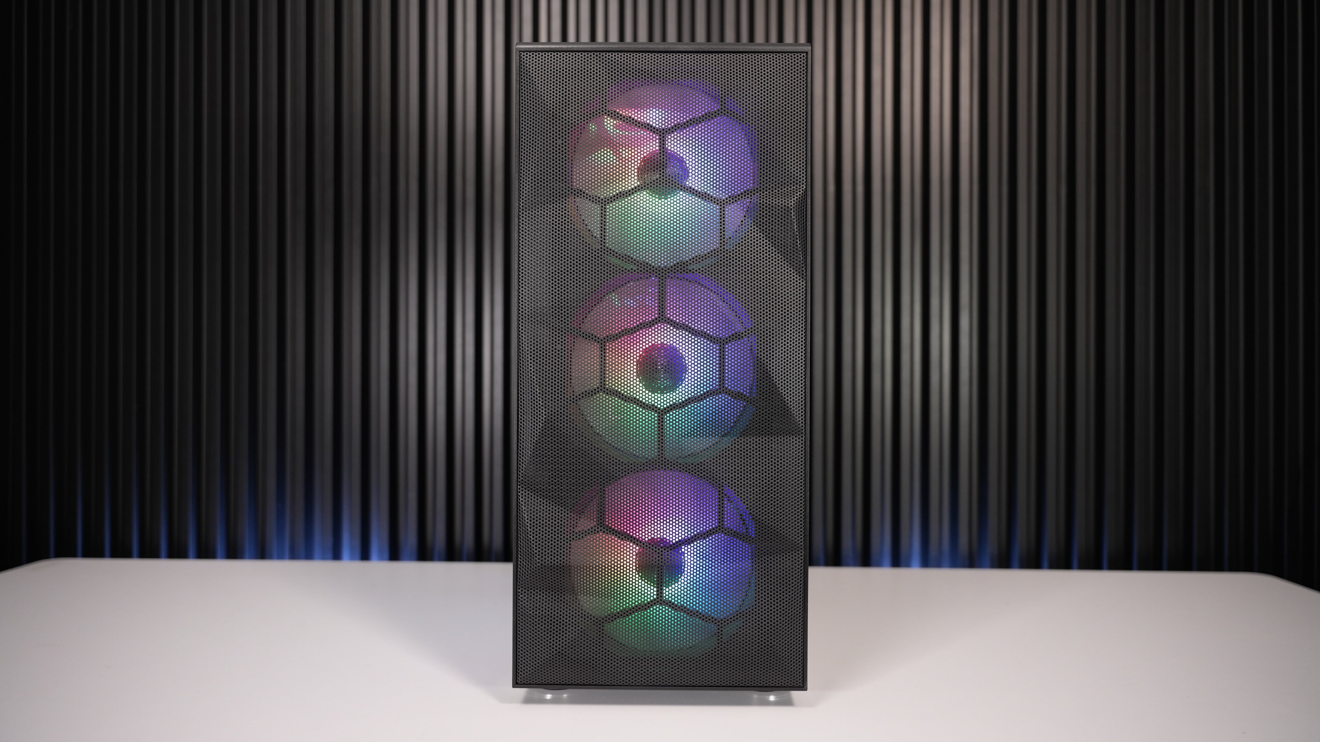 Intel i7 2700K + AMD R7 250X Budget PC