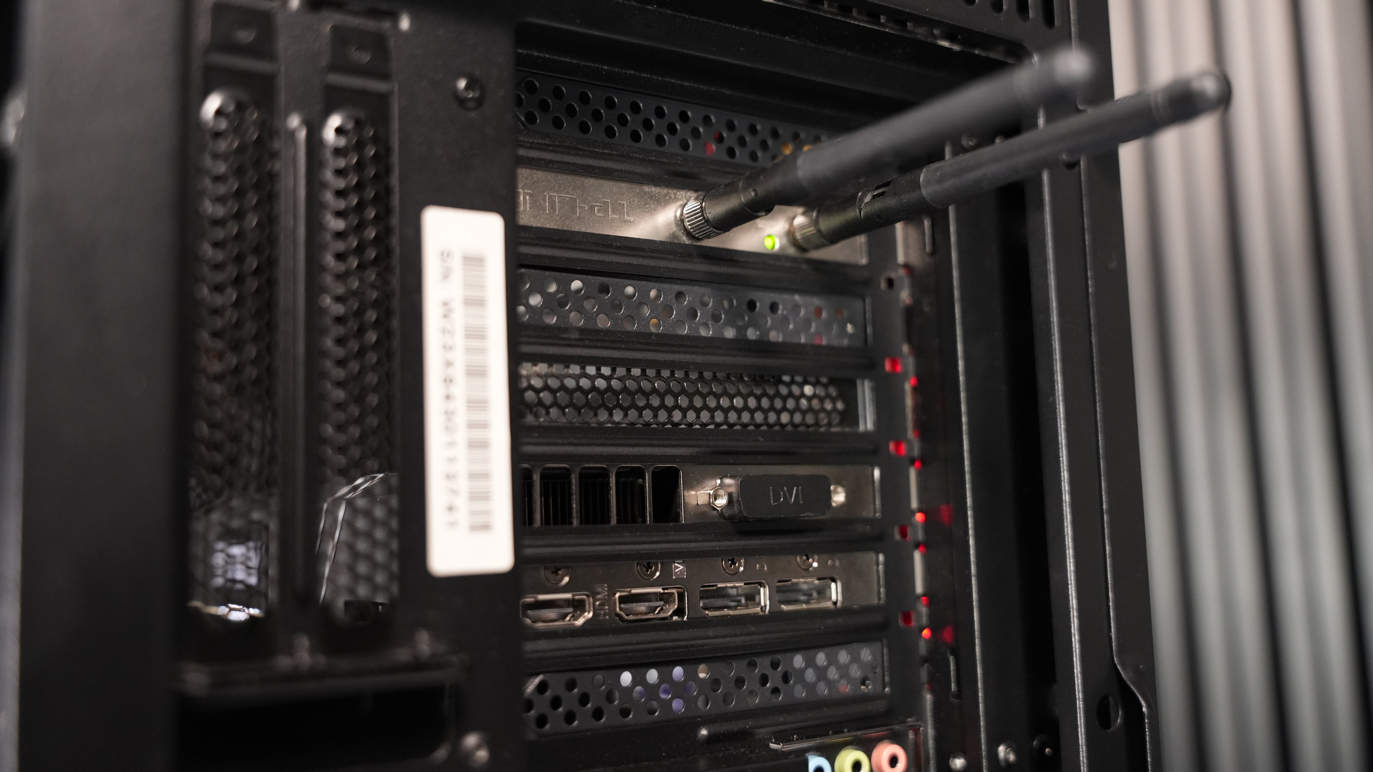 Intel i7 7700K + GTX 1070 Gaming PC